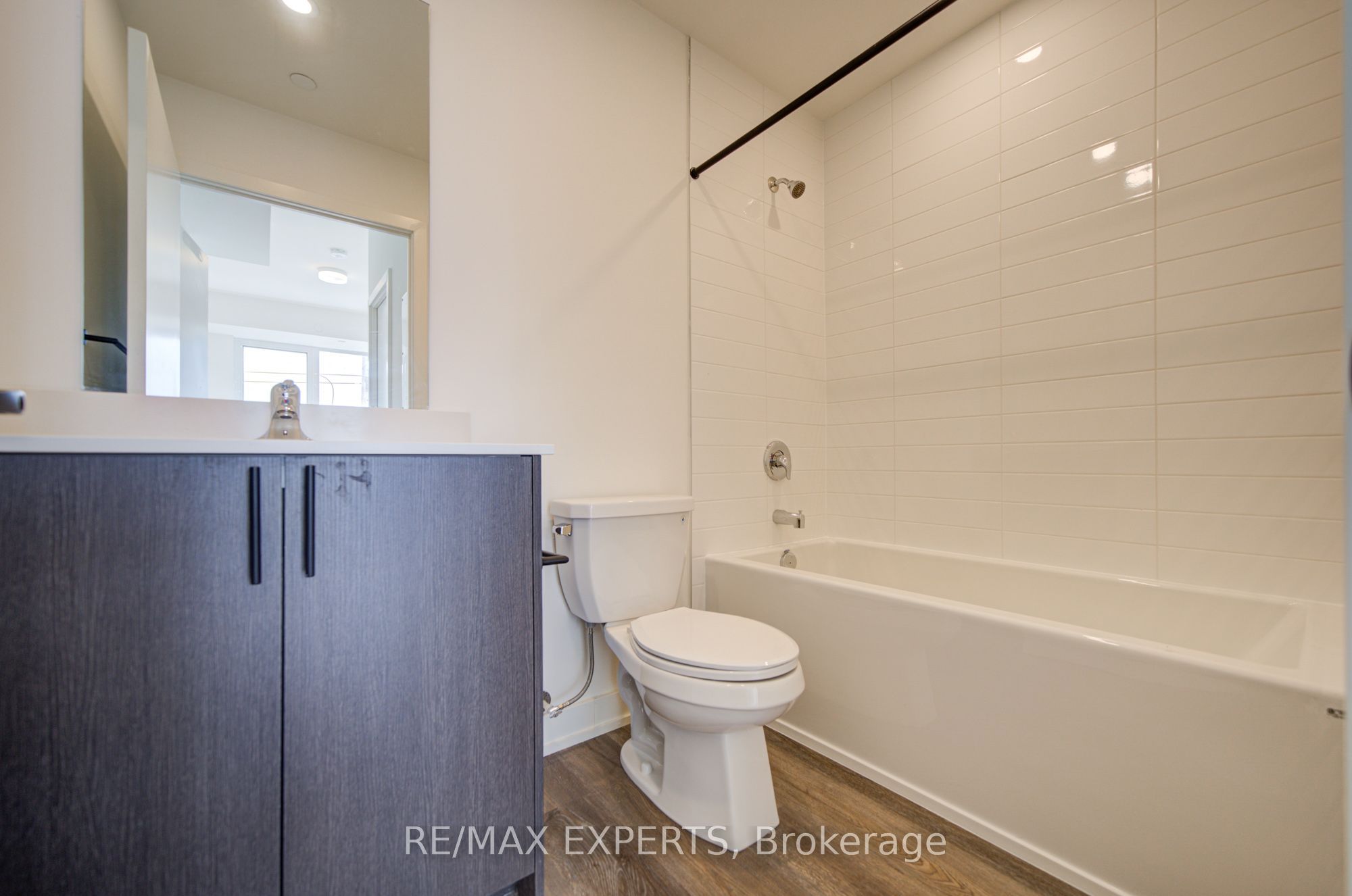 2475 Old Bronte Road 412 Property Photo 20