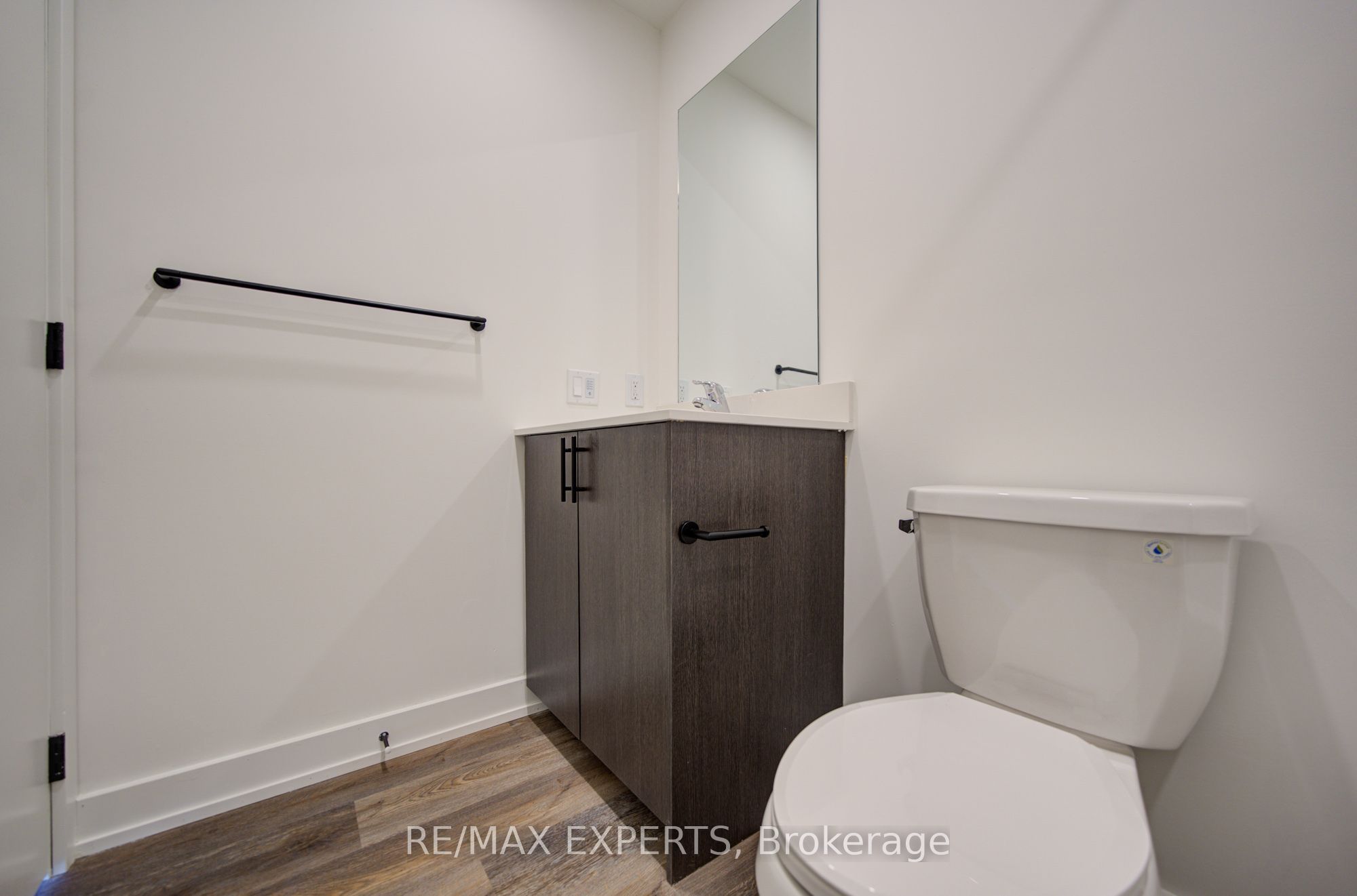 2475 Old Bronte Road 412 Property Photo 21