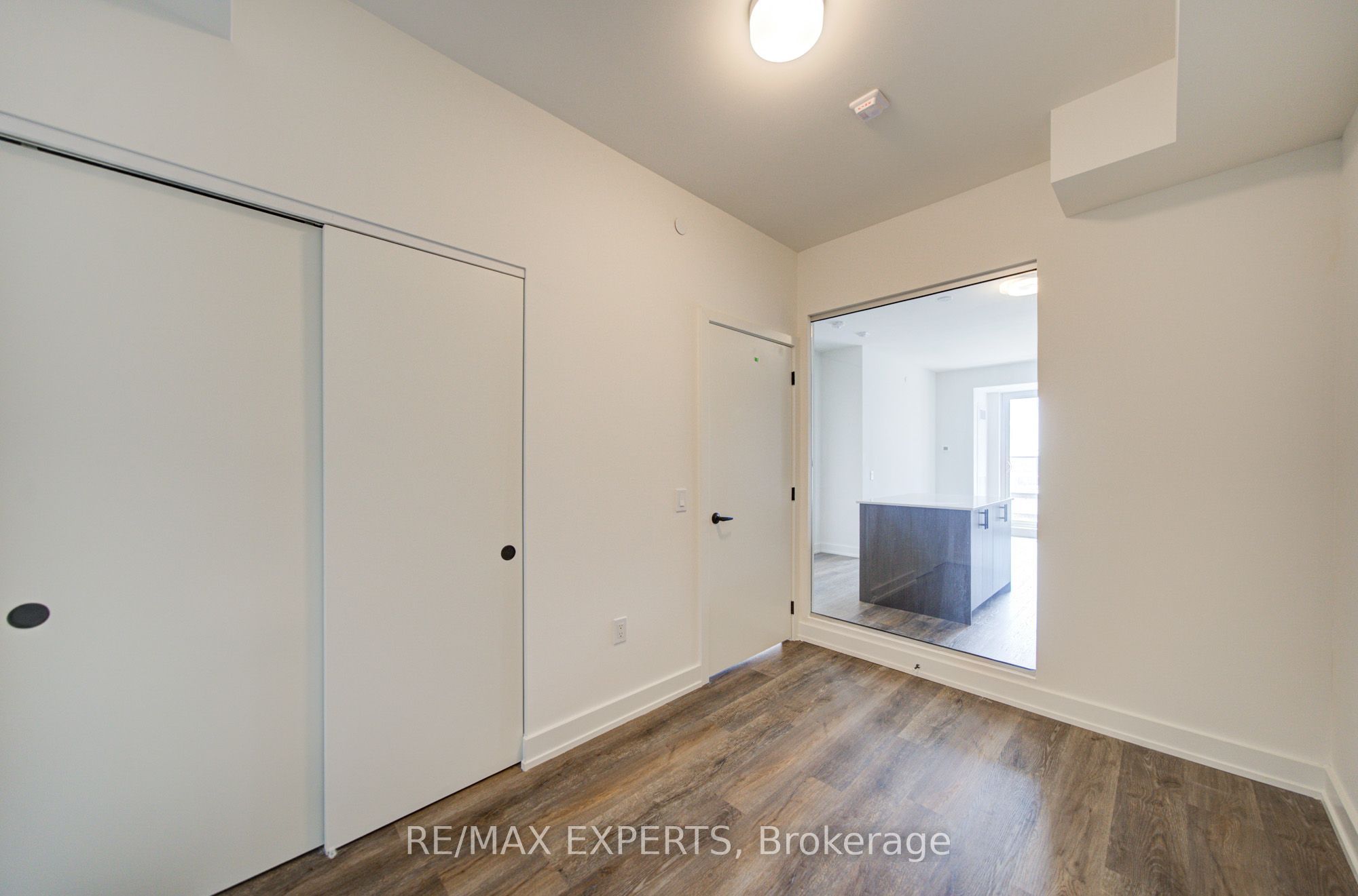 2475 Old Bronte Road 412 Property Photo 30