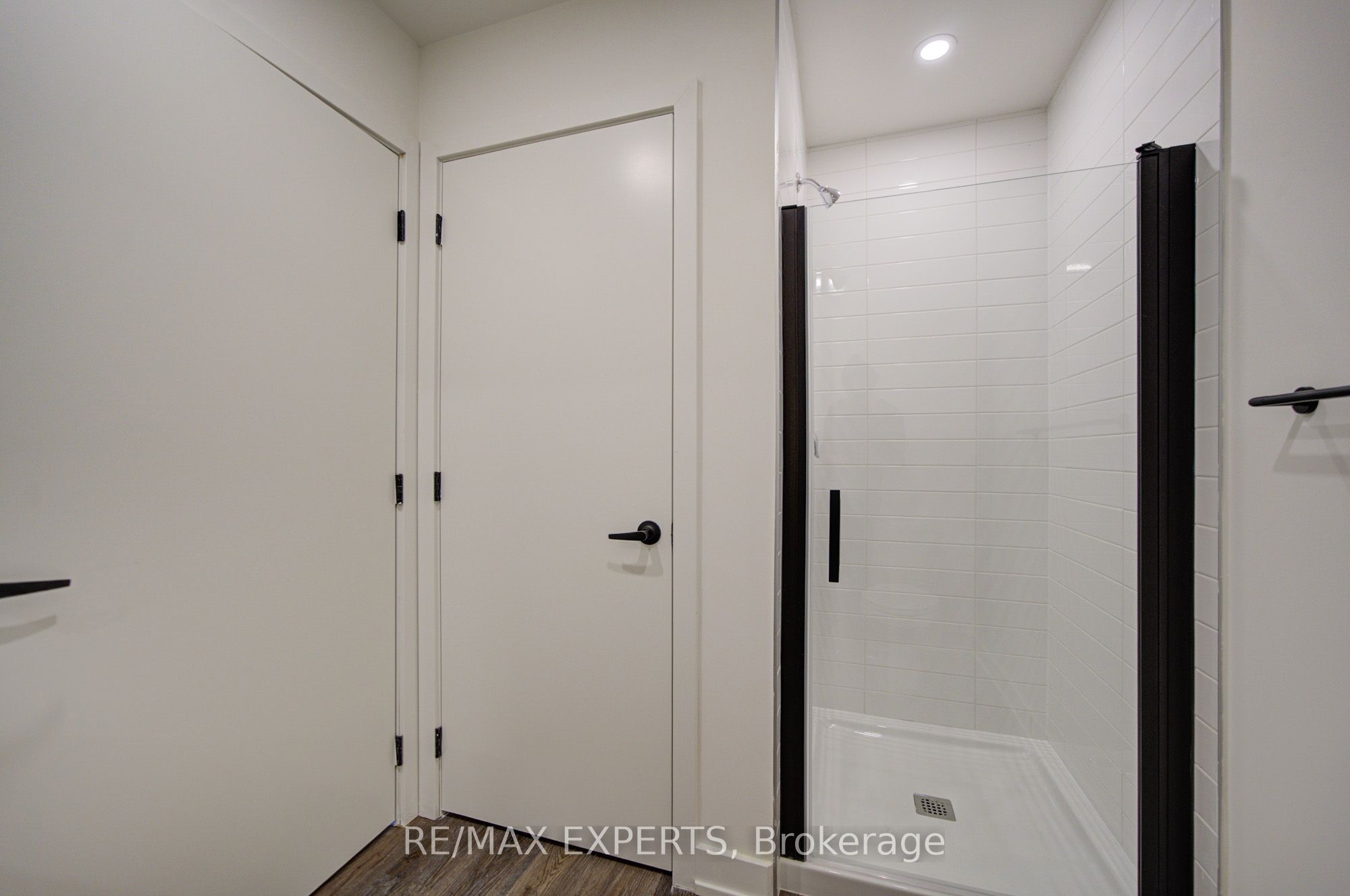2475 Old Bronte Road 412 Property Photo 32