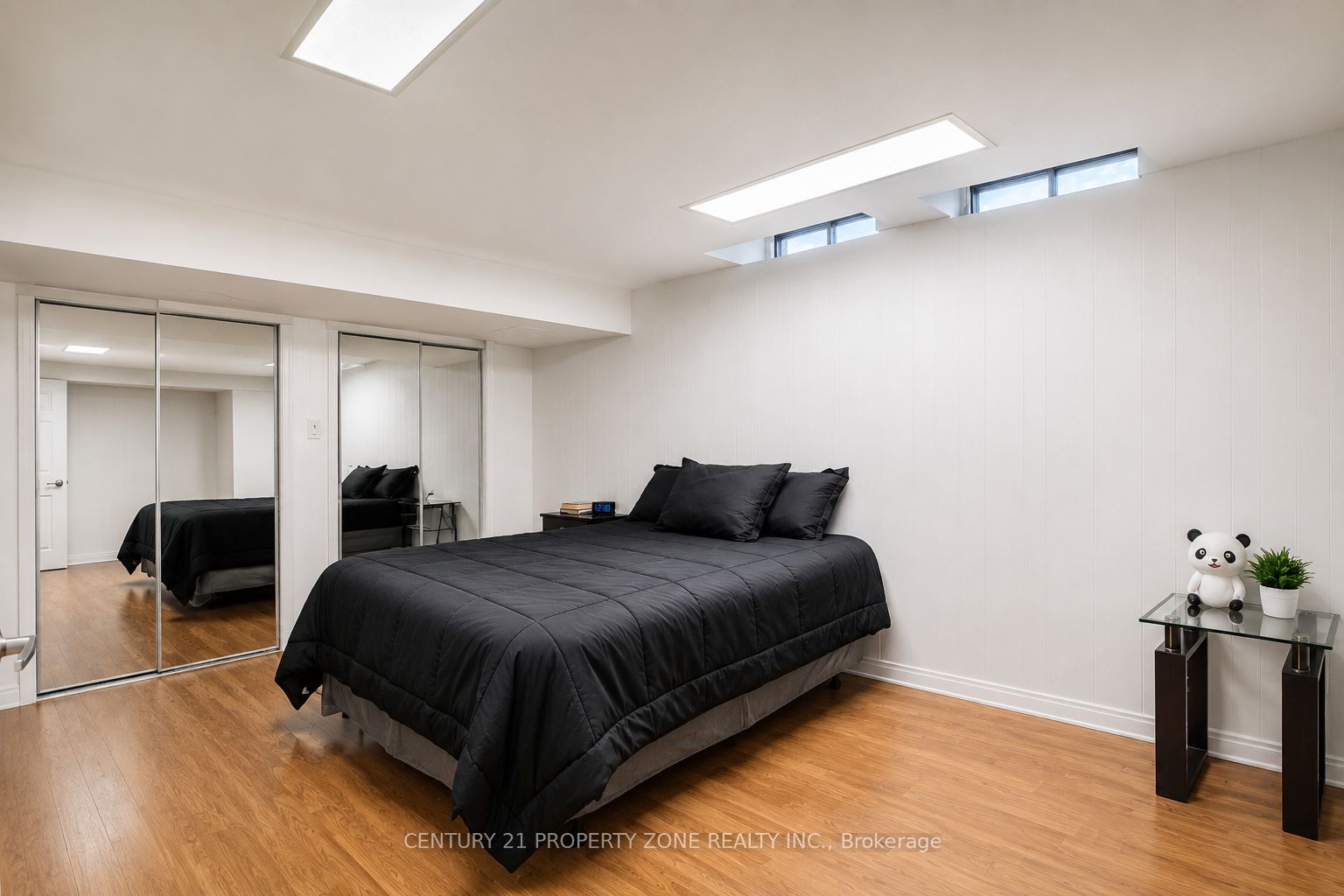 27 Madrid Crescent N Property Photo 25