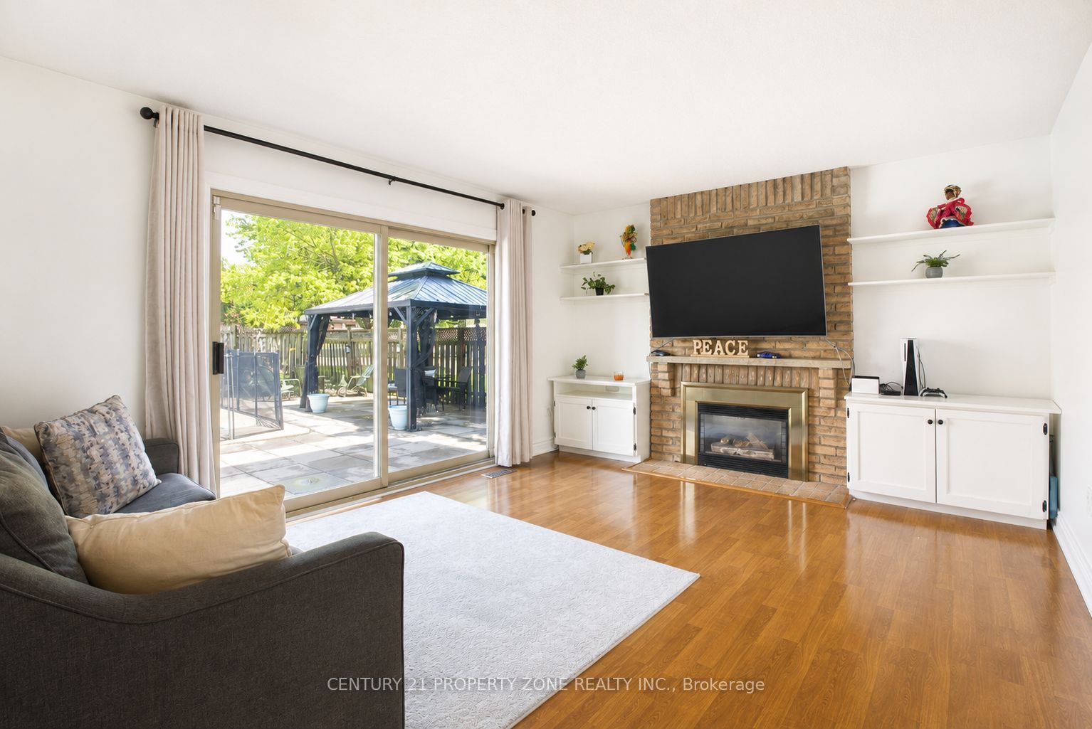 27 Madrid Crescent N Property Photo 28