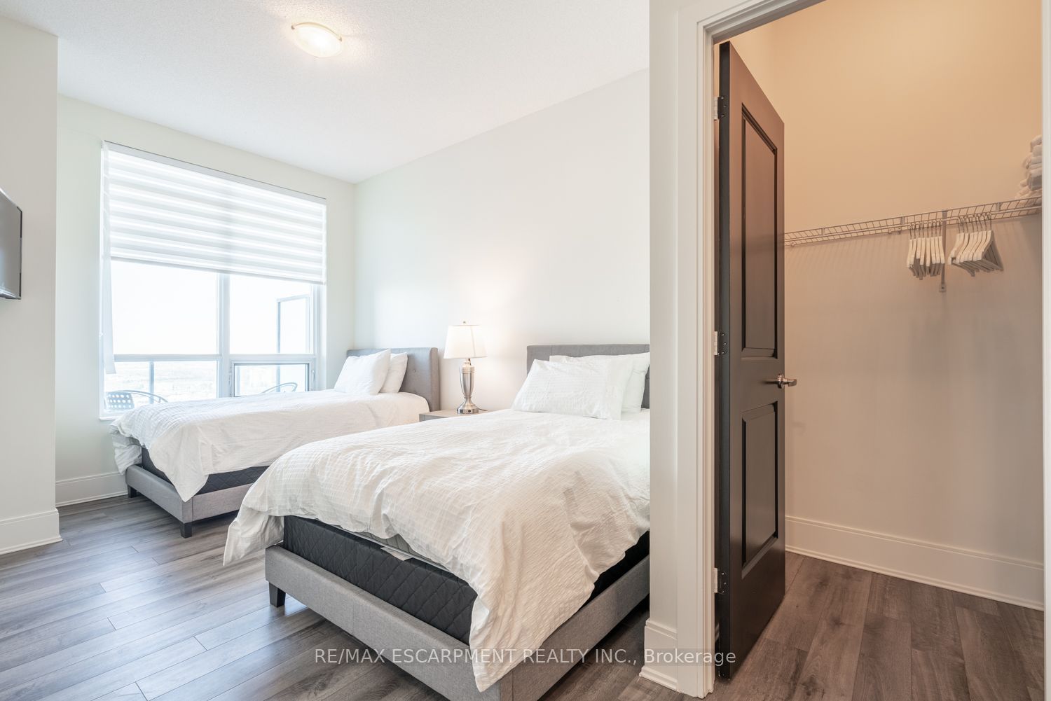 330 Burnhamthorpe Road Ph5 Property Photo 26