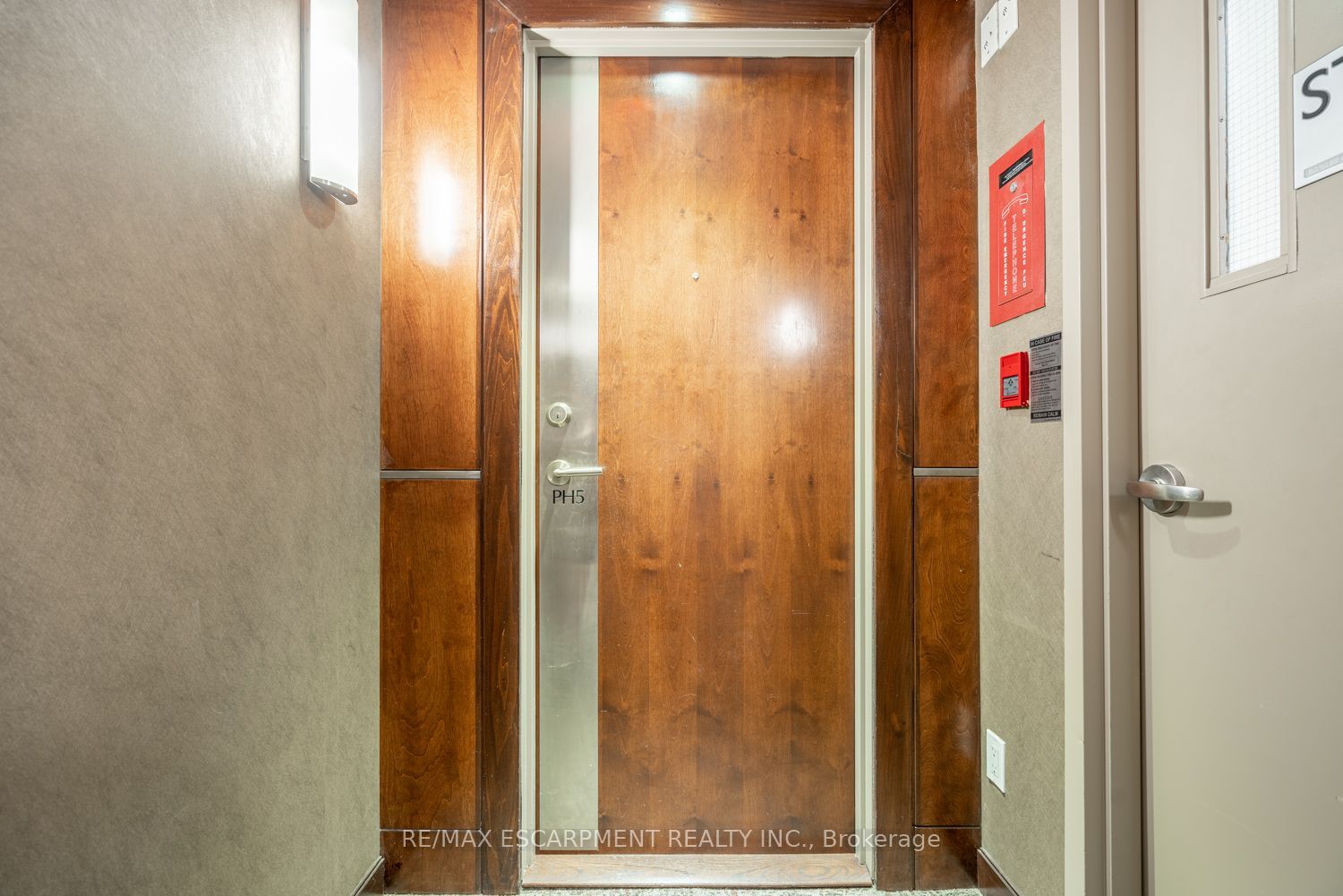 330 Burnhamthorpe Road Ph5 Property Photo 35