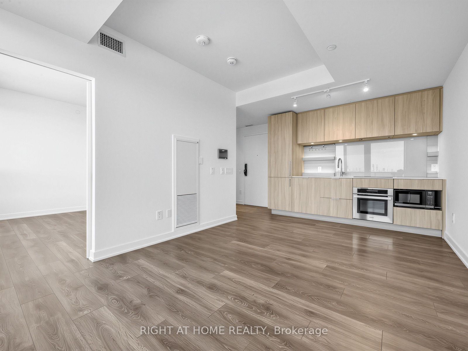 28 Ann Street 1016 Property Photo 7
