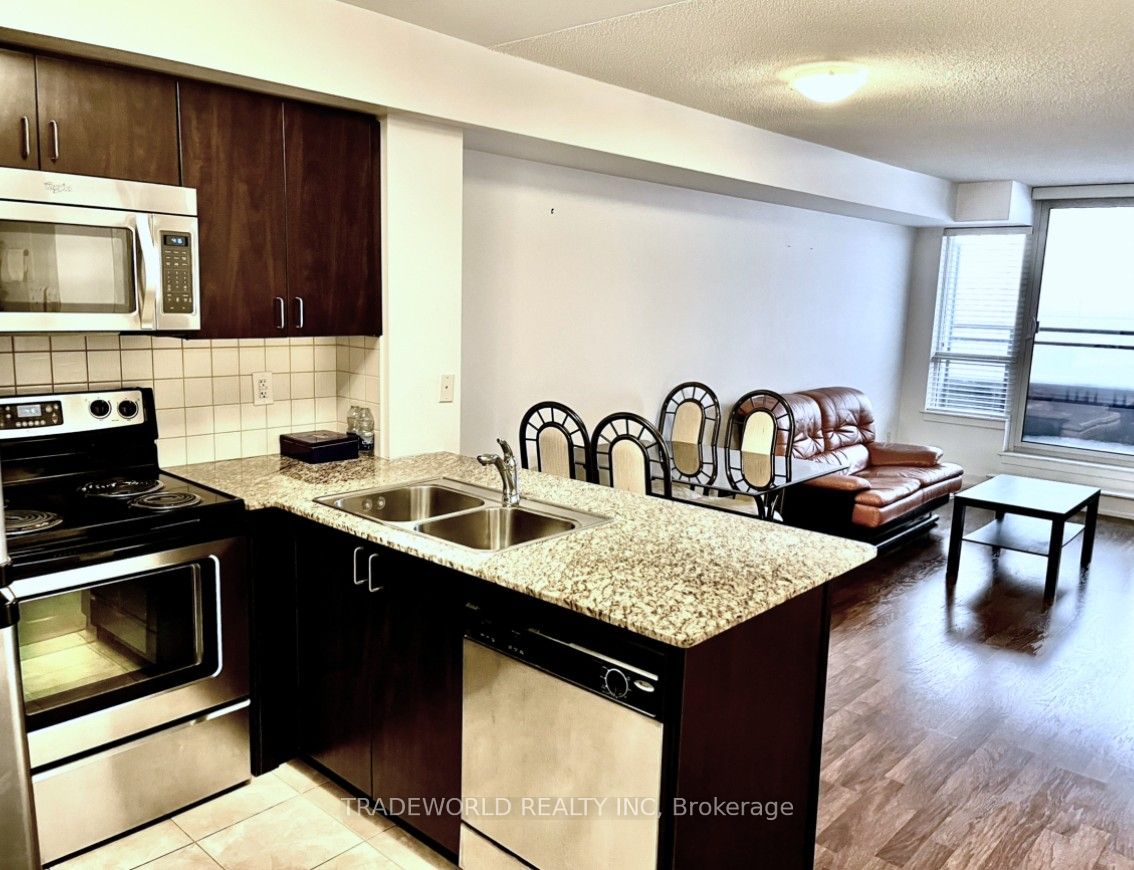 55 De Boers Drive 408 Property Photo 4