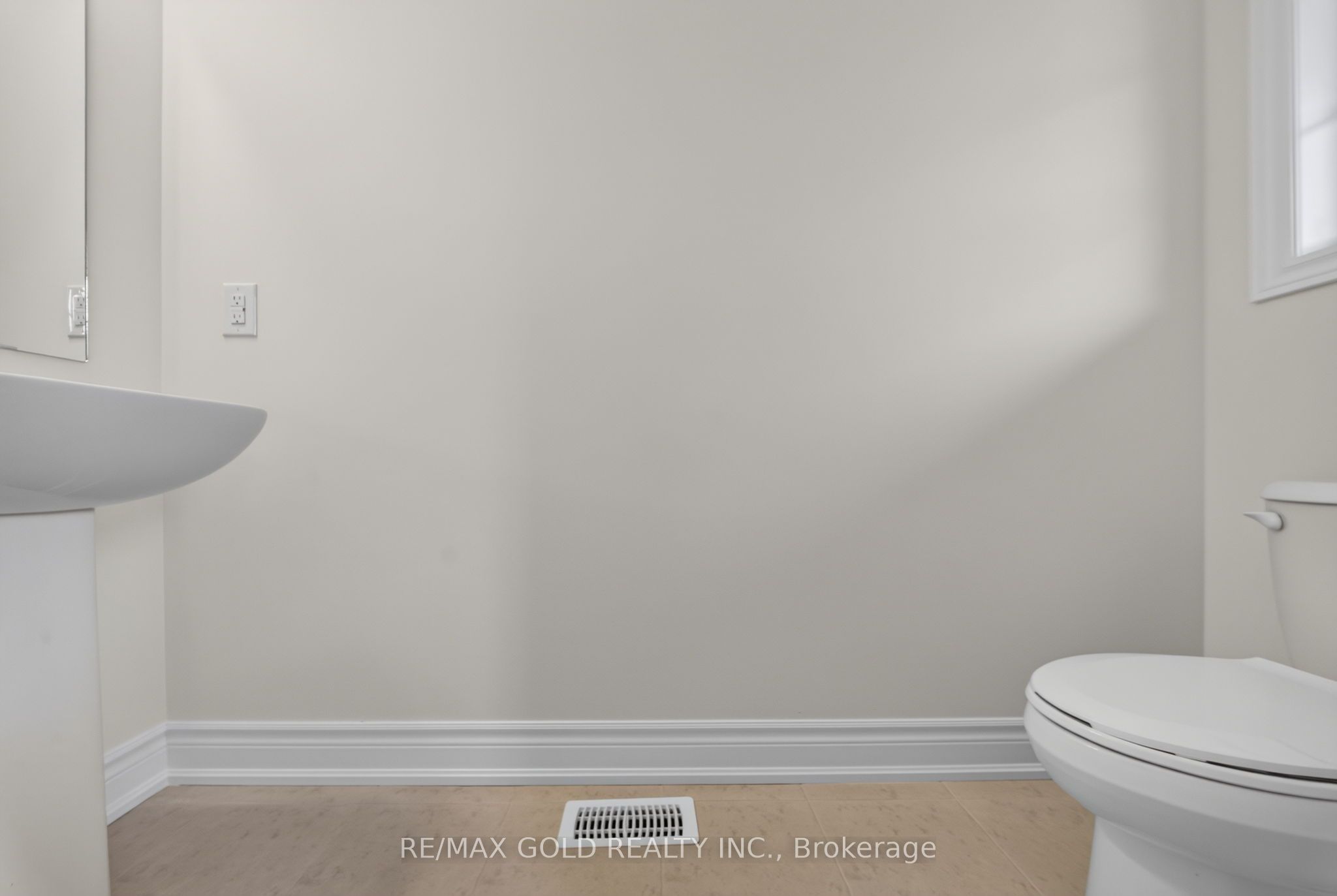 11 Keyworth Crescent Property Photo 7