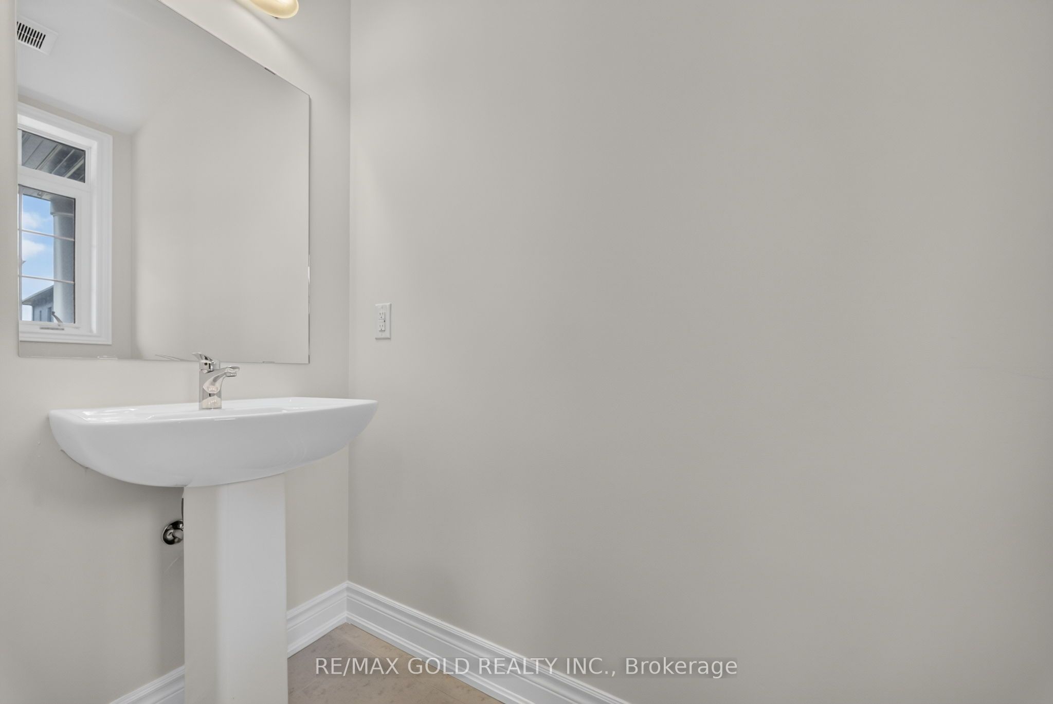 11 Keyworth Crescent Property Photo 8