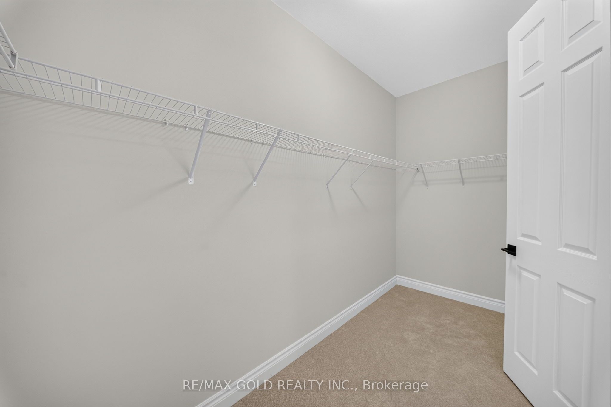 11 Keyworth Crescent Property Photo 28