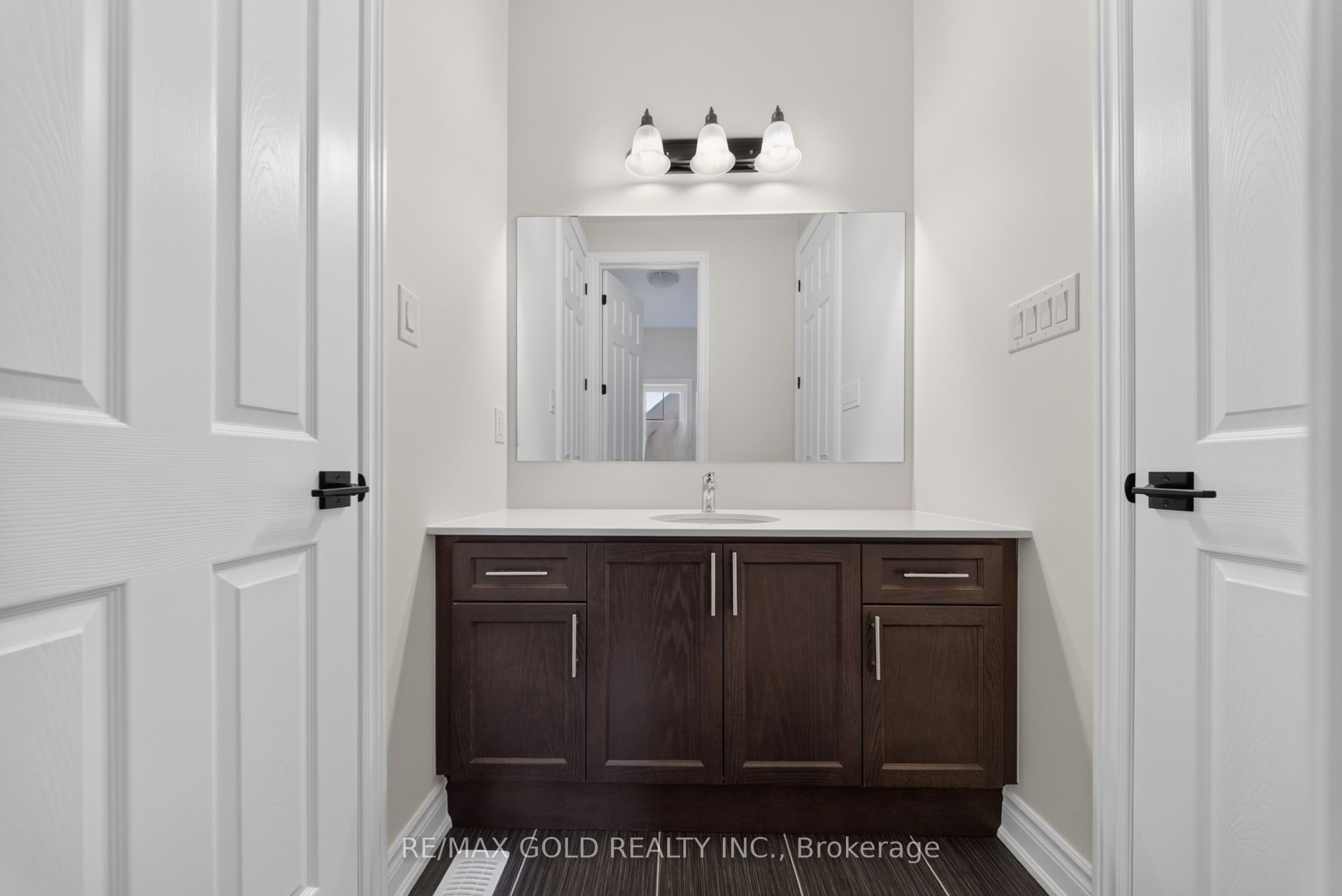 11 Keyworth Crescent Property Photo 34