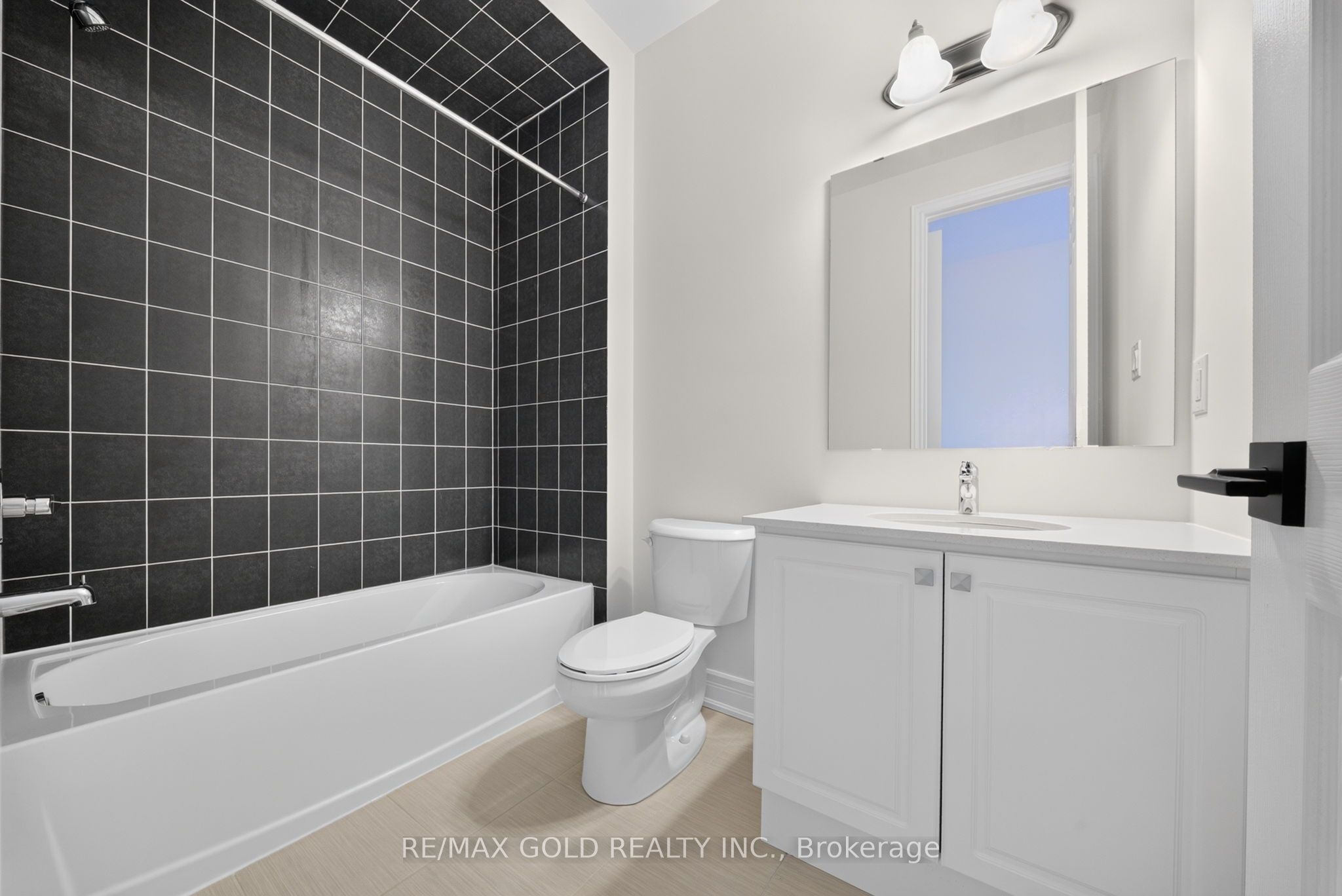 11 Keyworth Crescent Property Photo 40