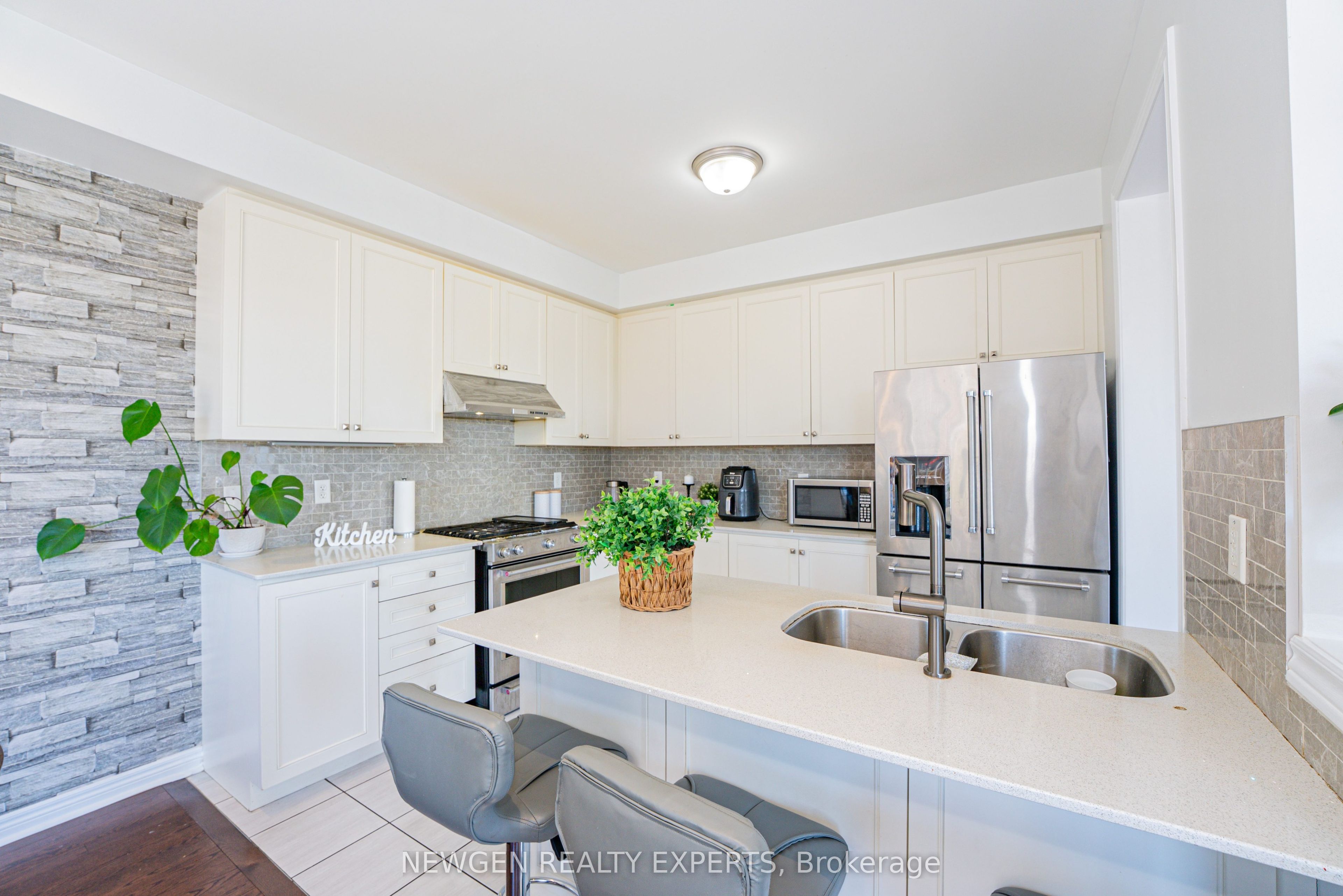 2 Rangemore Road Property Photo 17