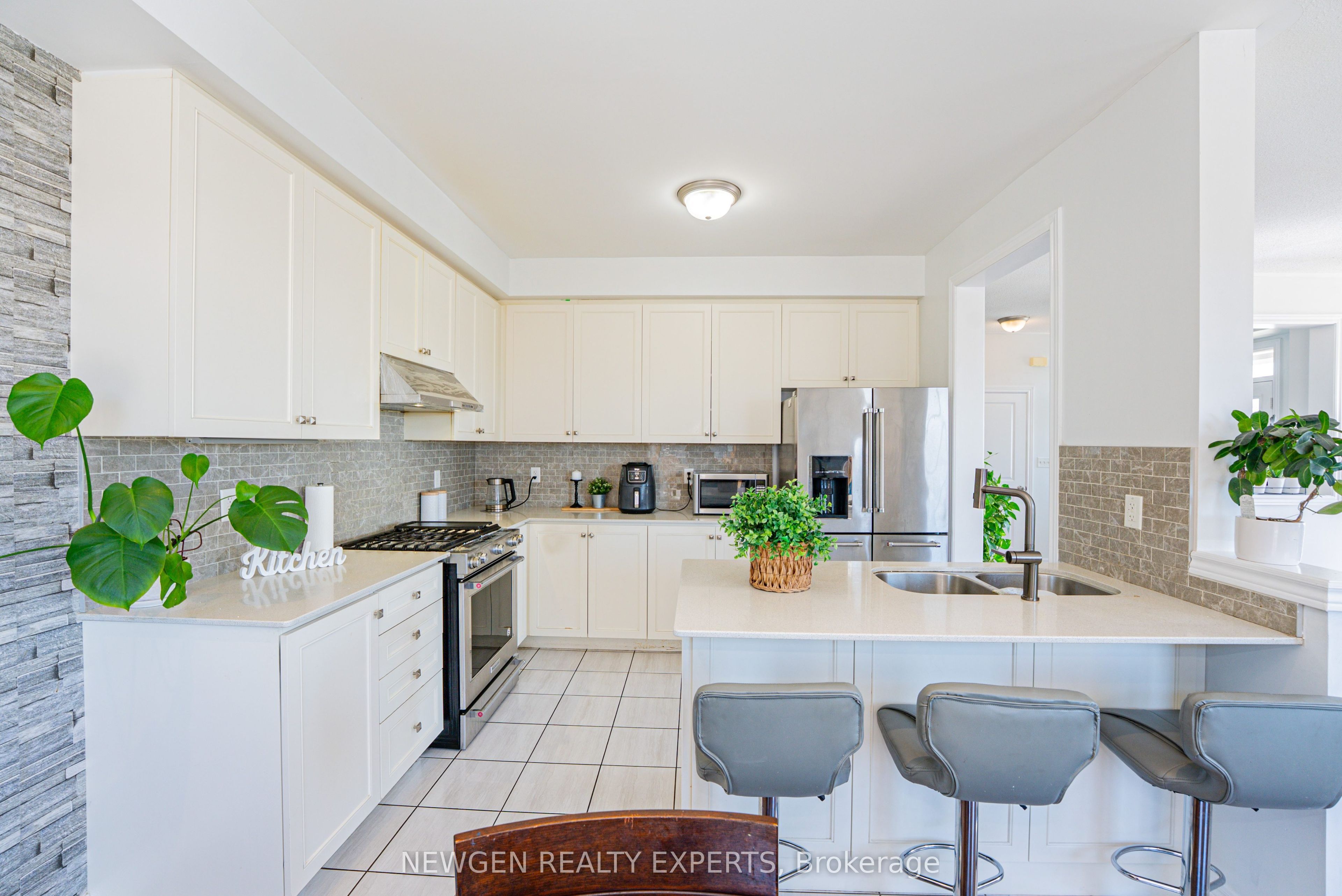2 Rangemore Road Property Photo 18