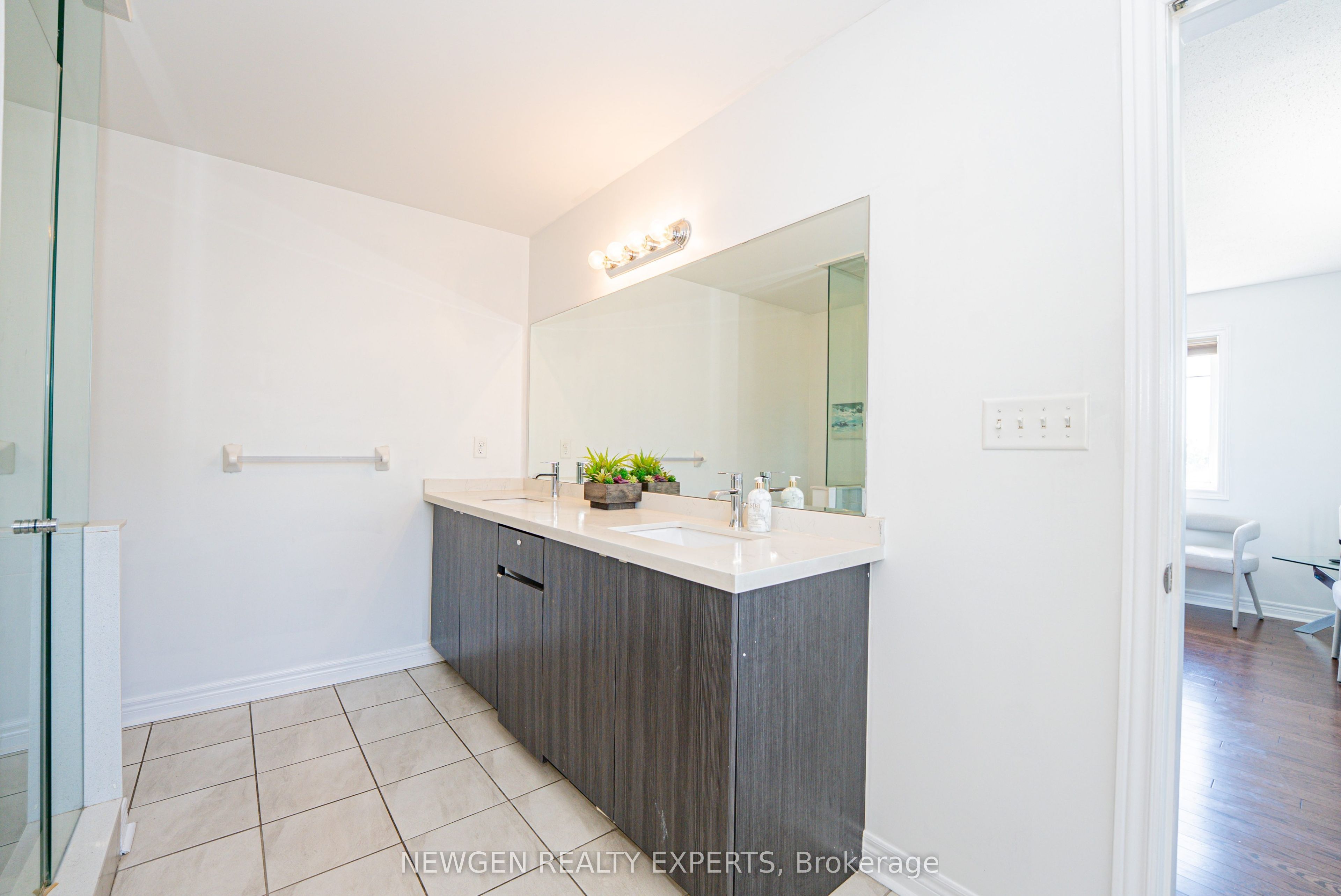 2 Rangemore Road Property Photo 29