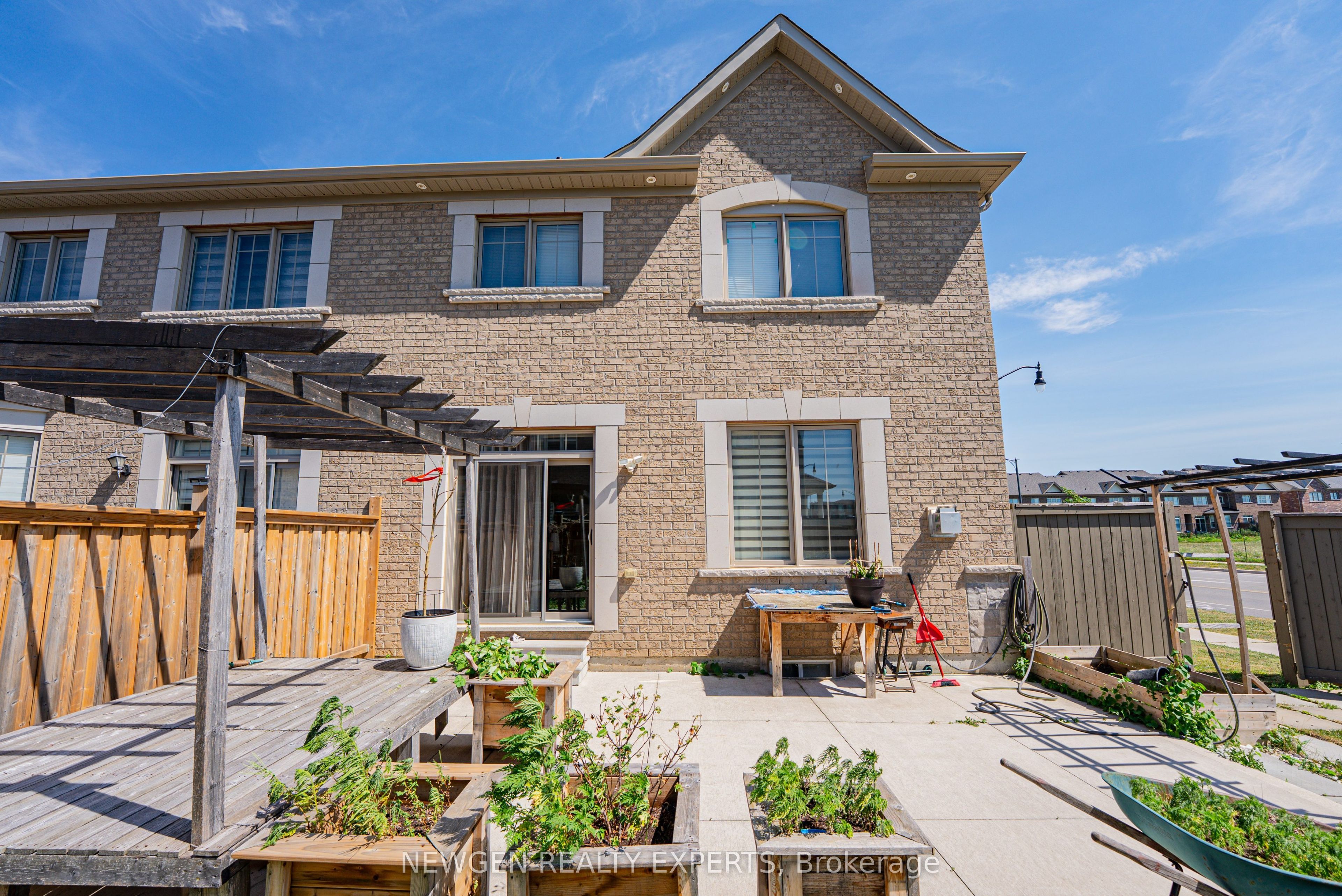 2 Rangemore Road Property Photo 44