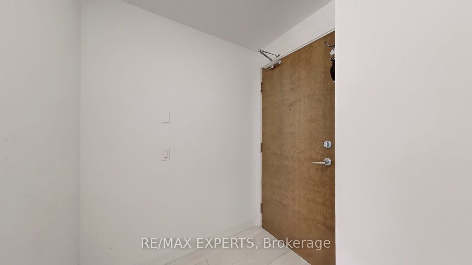 2212 Lakeshore Boulevard W 615 Property Photo 7