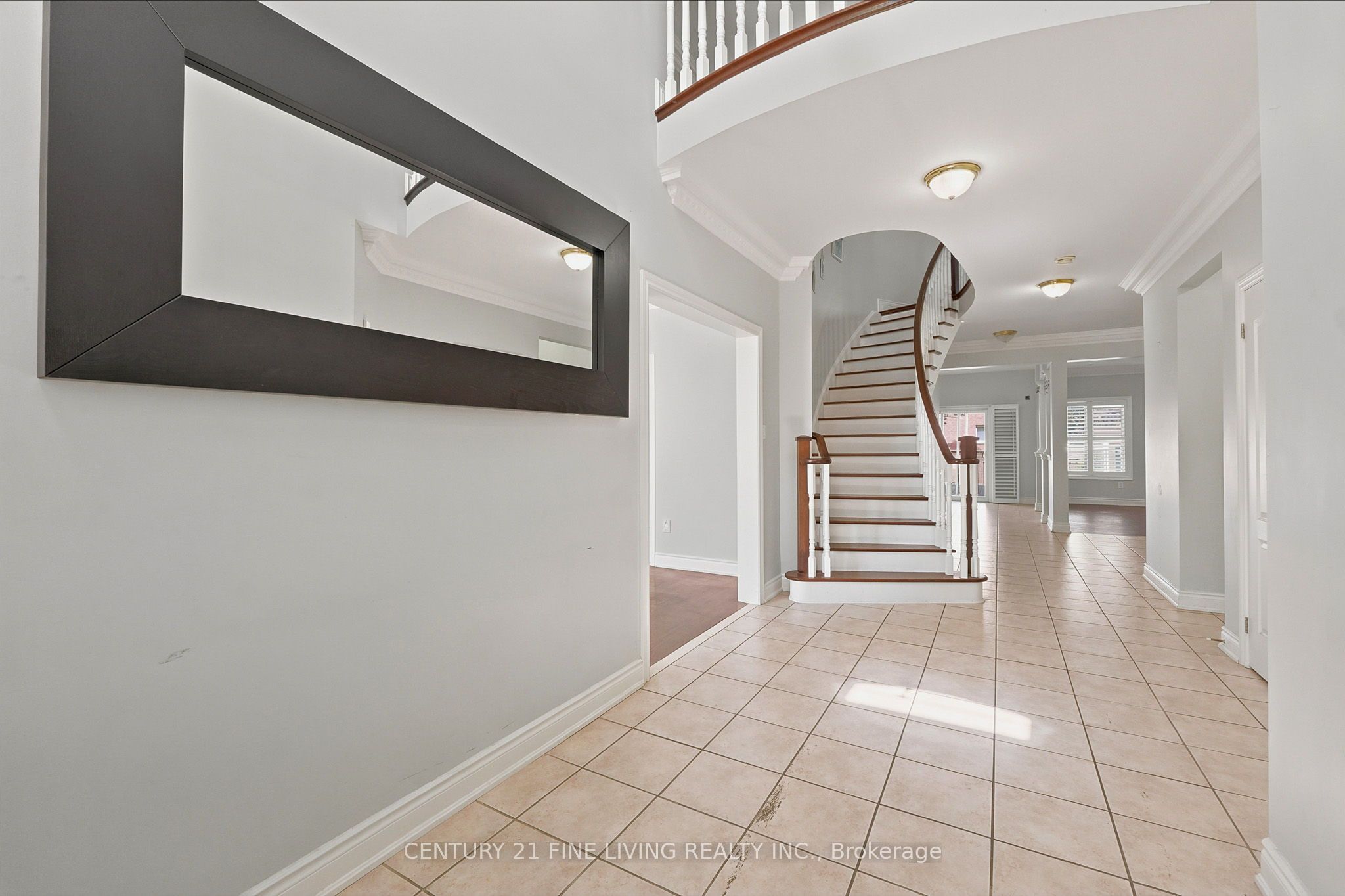 38 Eiffel Boulevard Property Photo 3