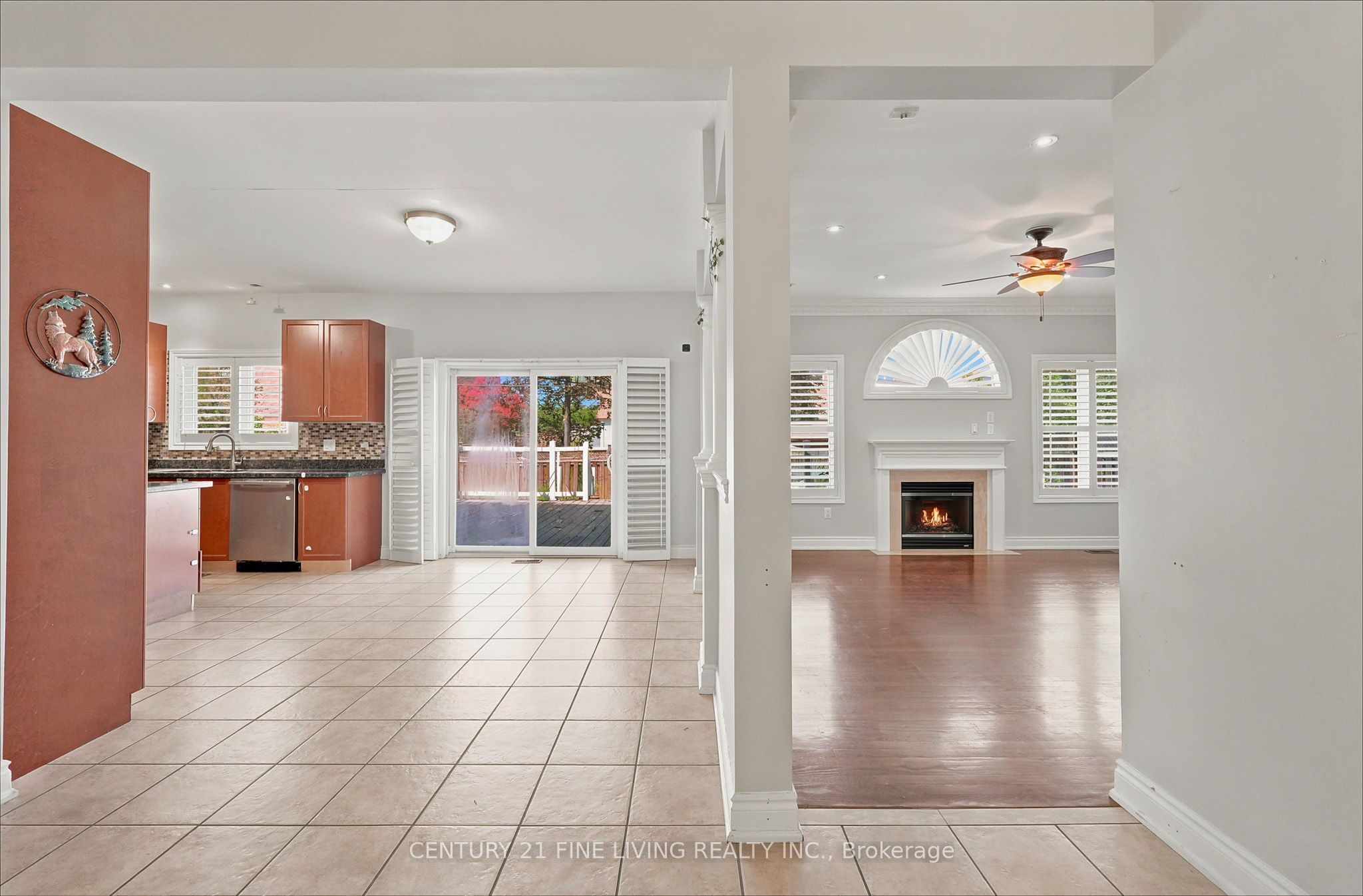 38 Eiffel Boulevard Property Photo 8