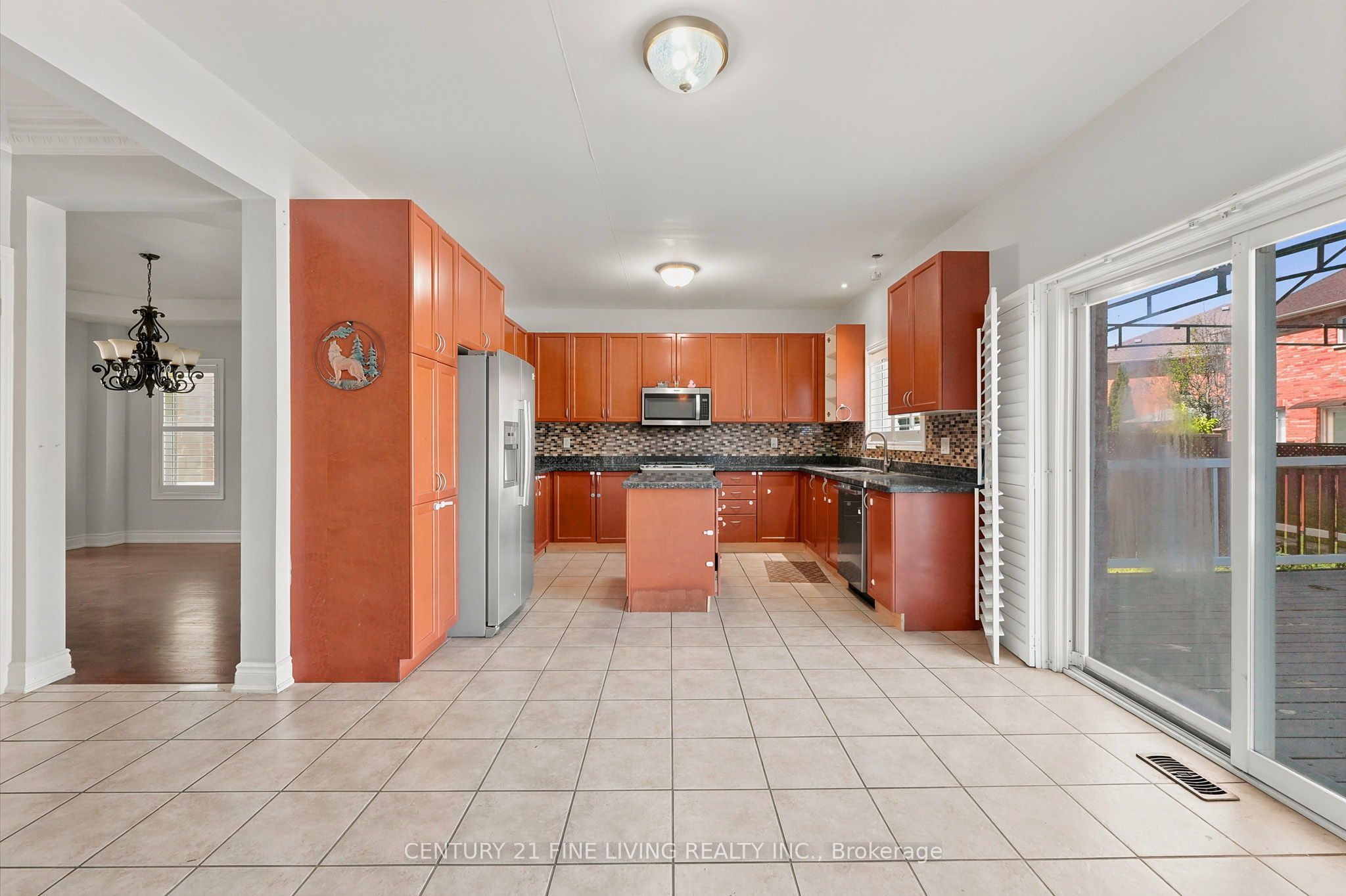 38 Eiffel Boulevard Property Photo 12