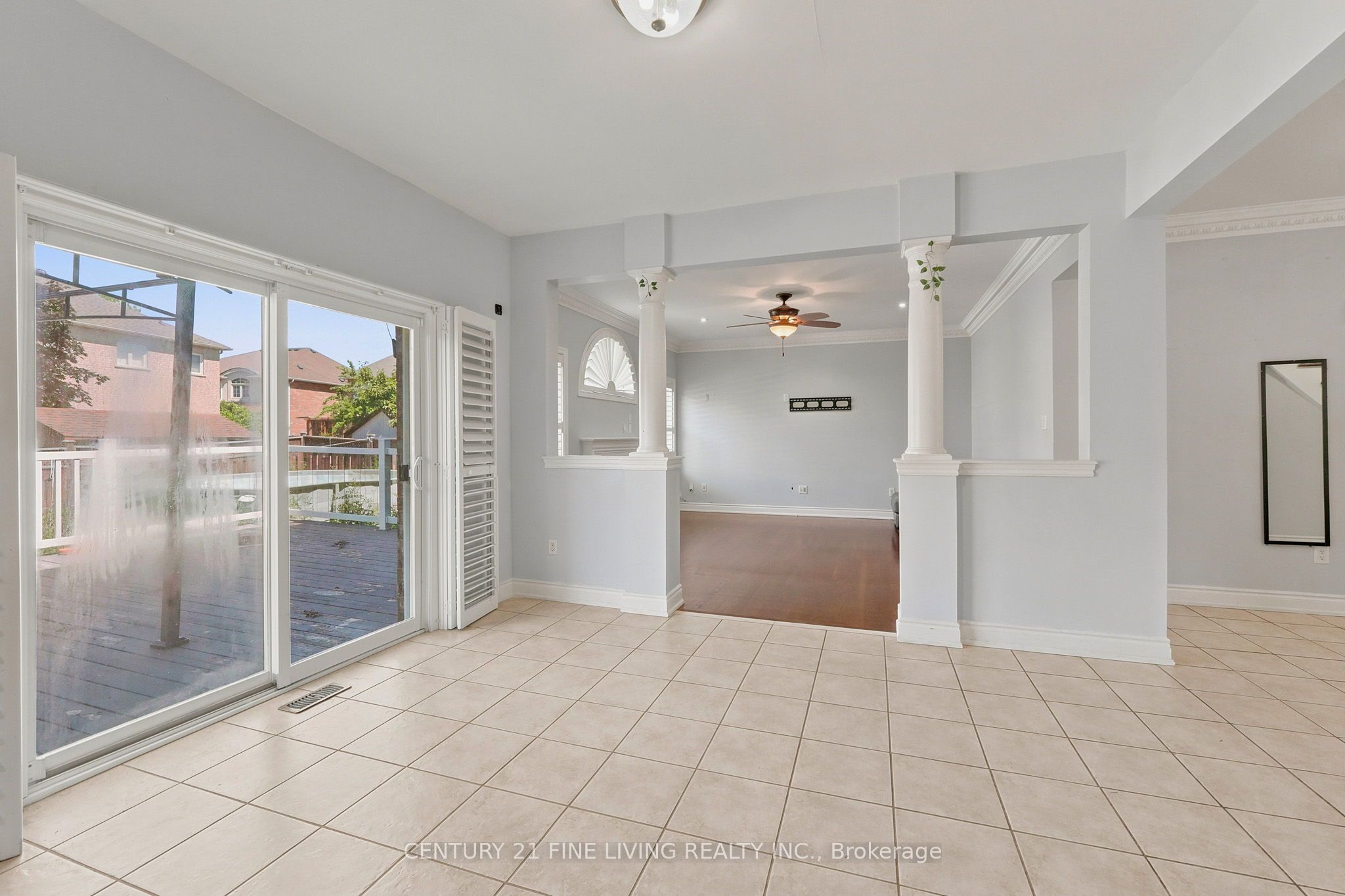 38 Eiffel Boulevard Property Photo 17