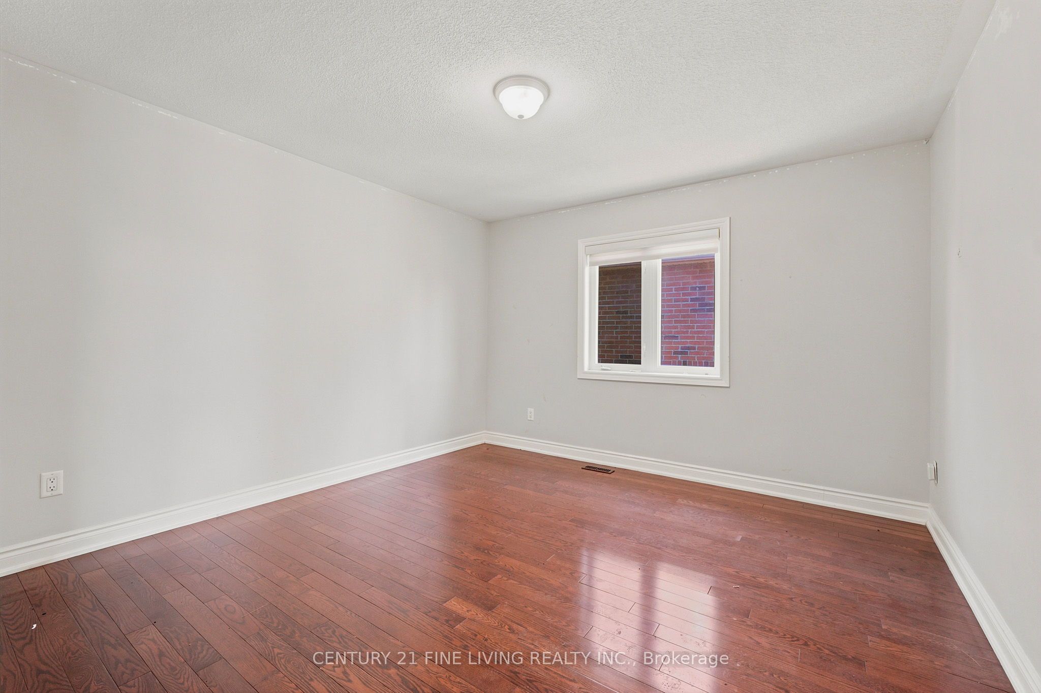 38 Eiffel Boulevard Property Photo 23