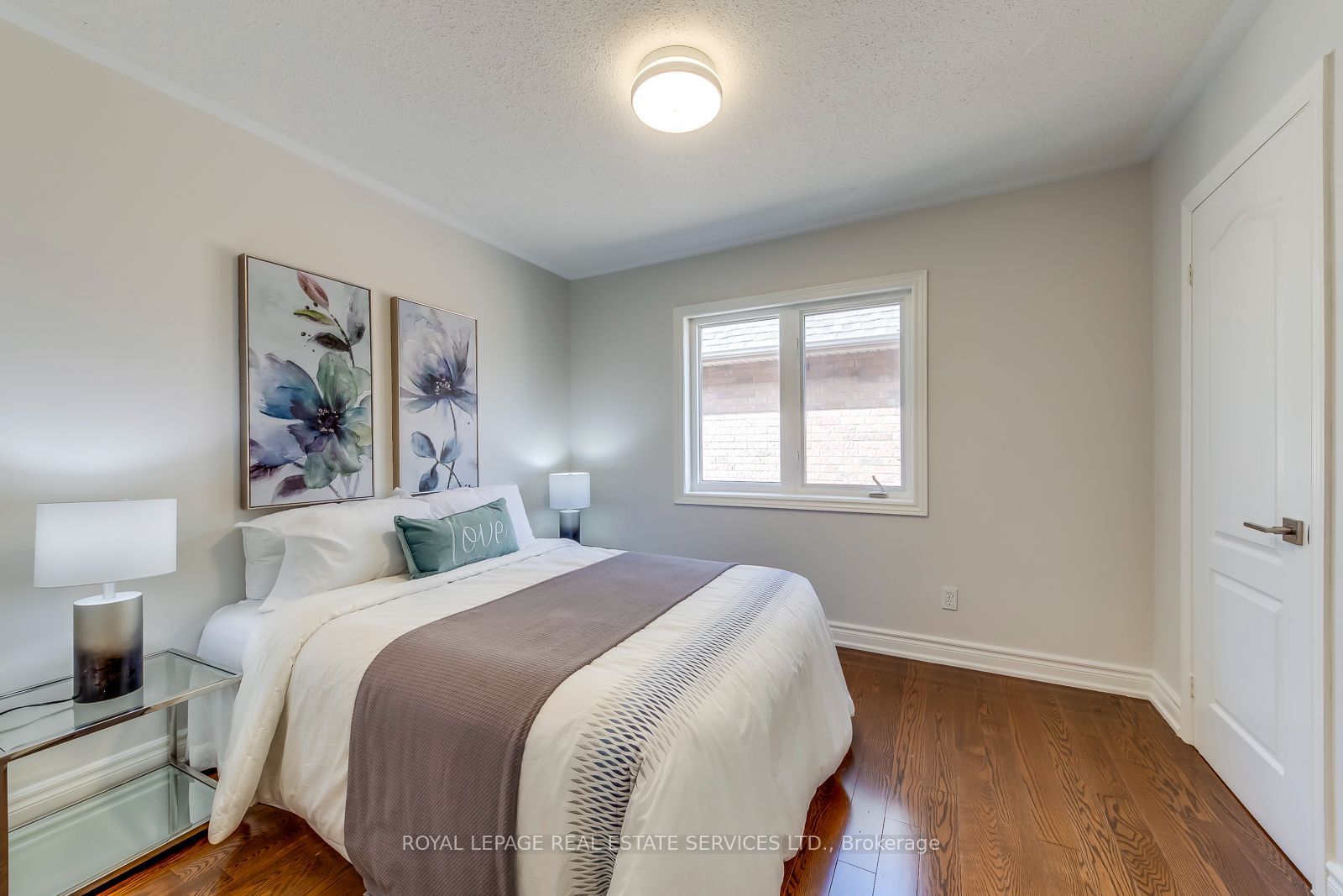 303 Burloak Drive Property Photo 39