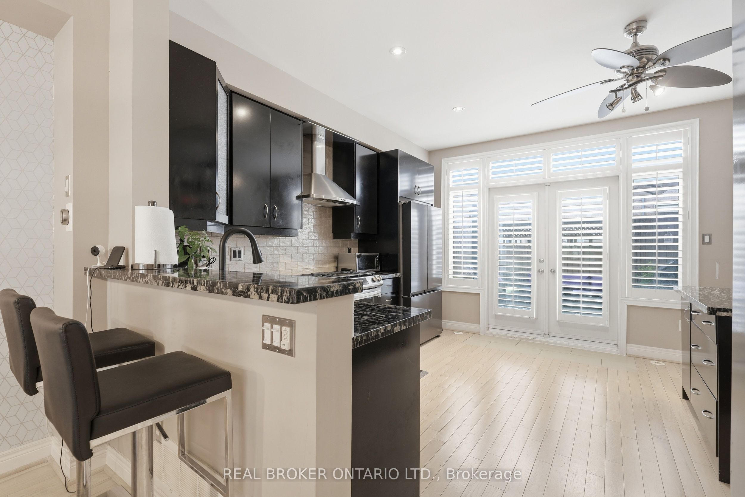 39 Lobo Mews Property Photo 6
