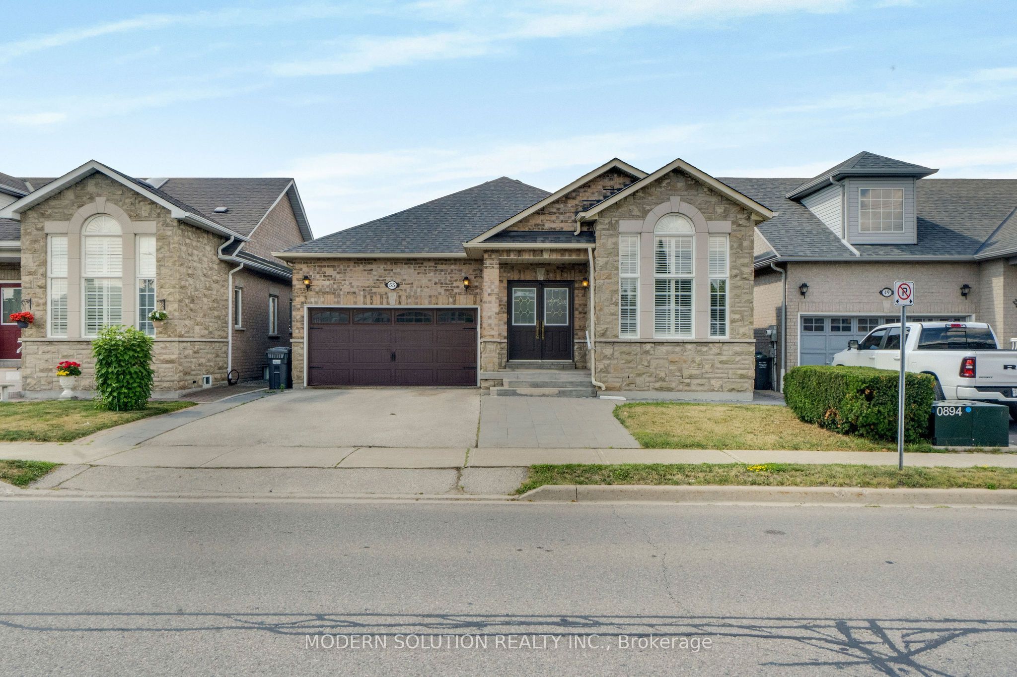 53 Ellwood Drive W