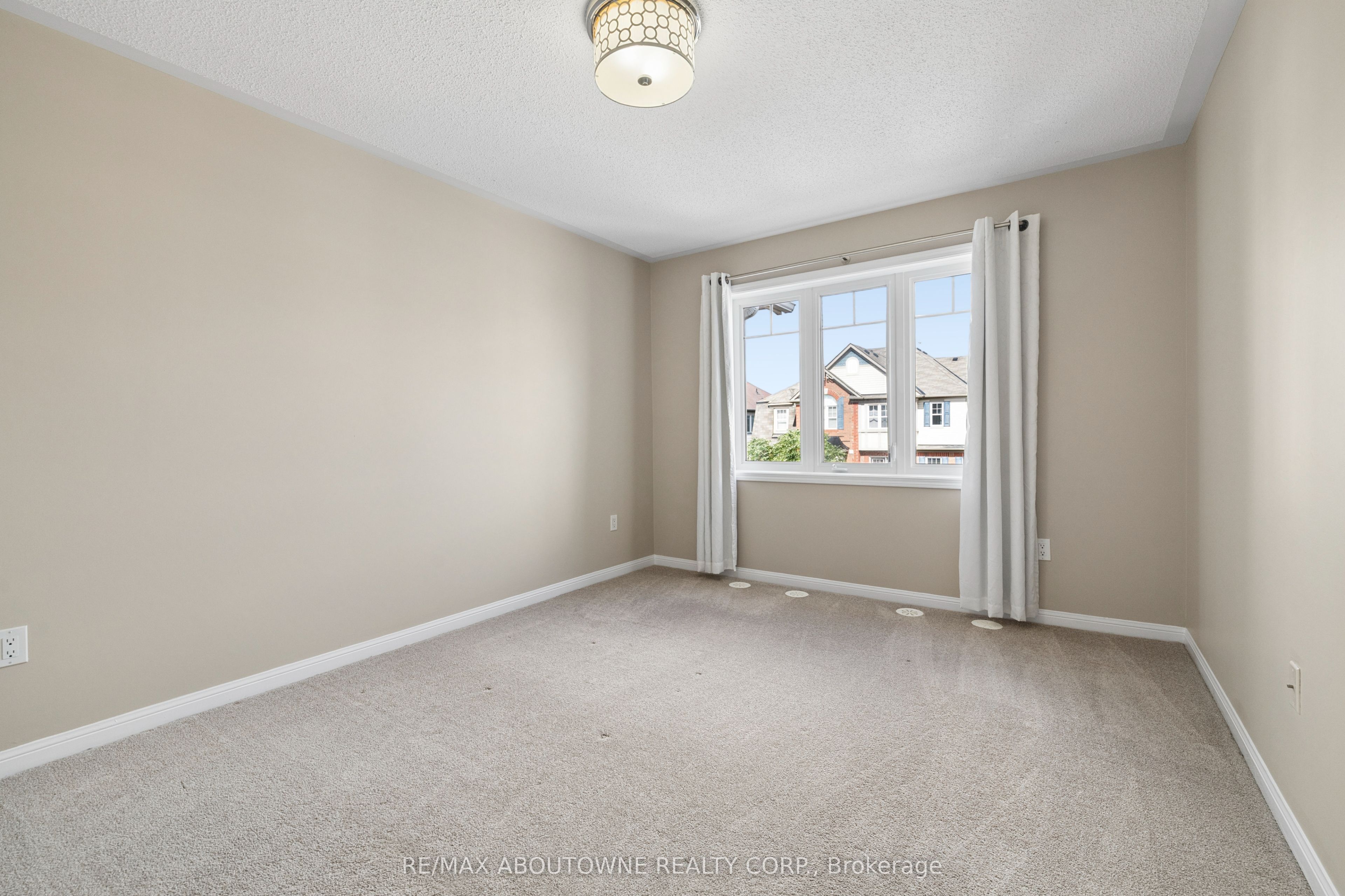 222 Septimus Heights Property Photo 35