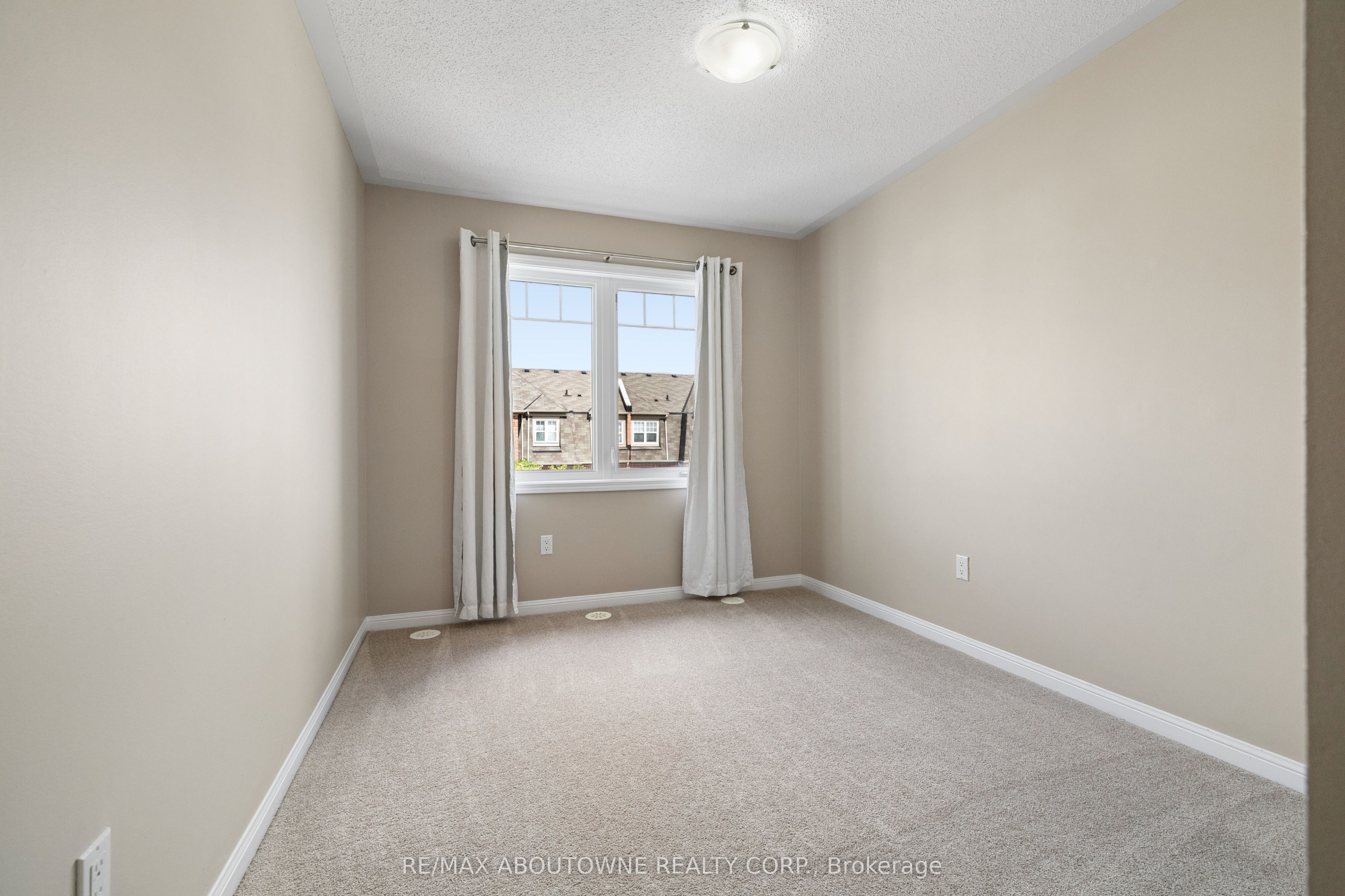 222 Septimus Heights Property Photo 43