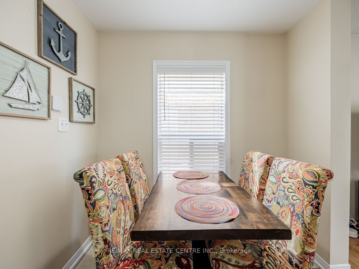 140 Cadillac Crescent Upper Property Photo 11