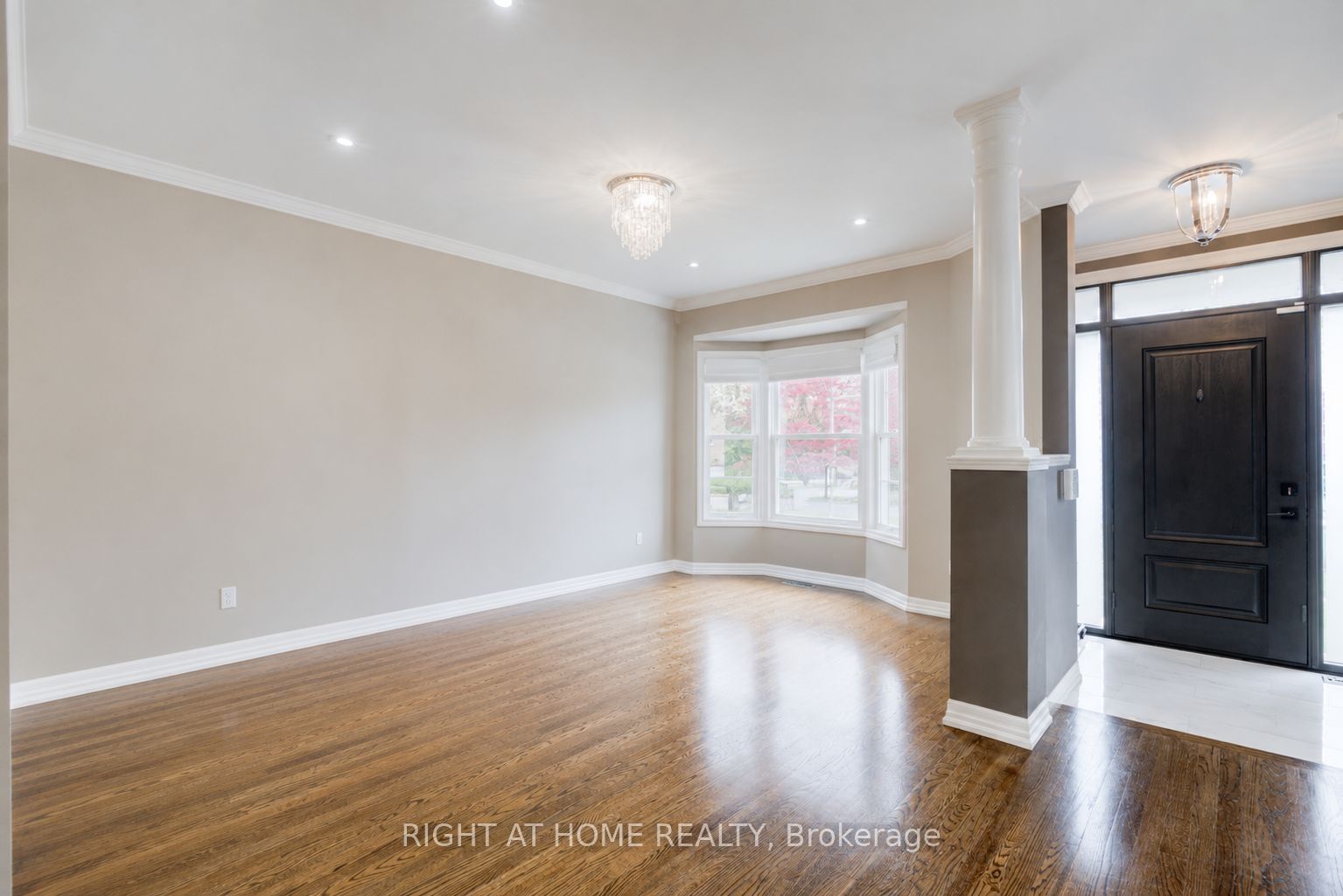 241 Lexington Road Property Photo 3