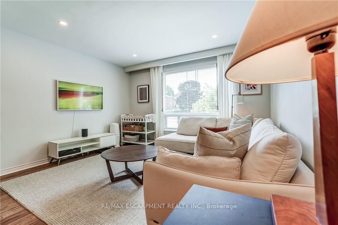2488 Brookhurst Road Property Photo 10