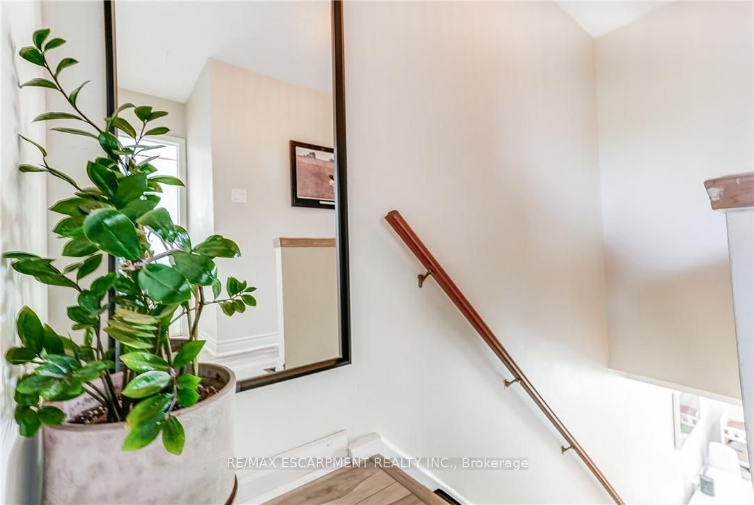 2488 Brookhurst Road Property Photo 23