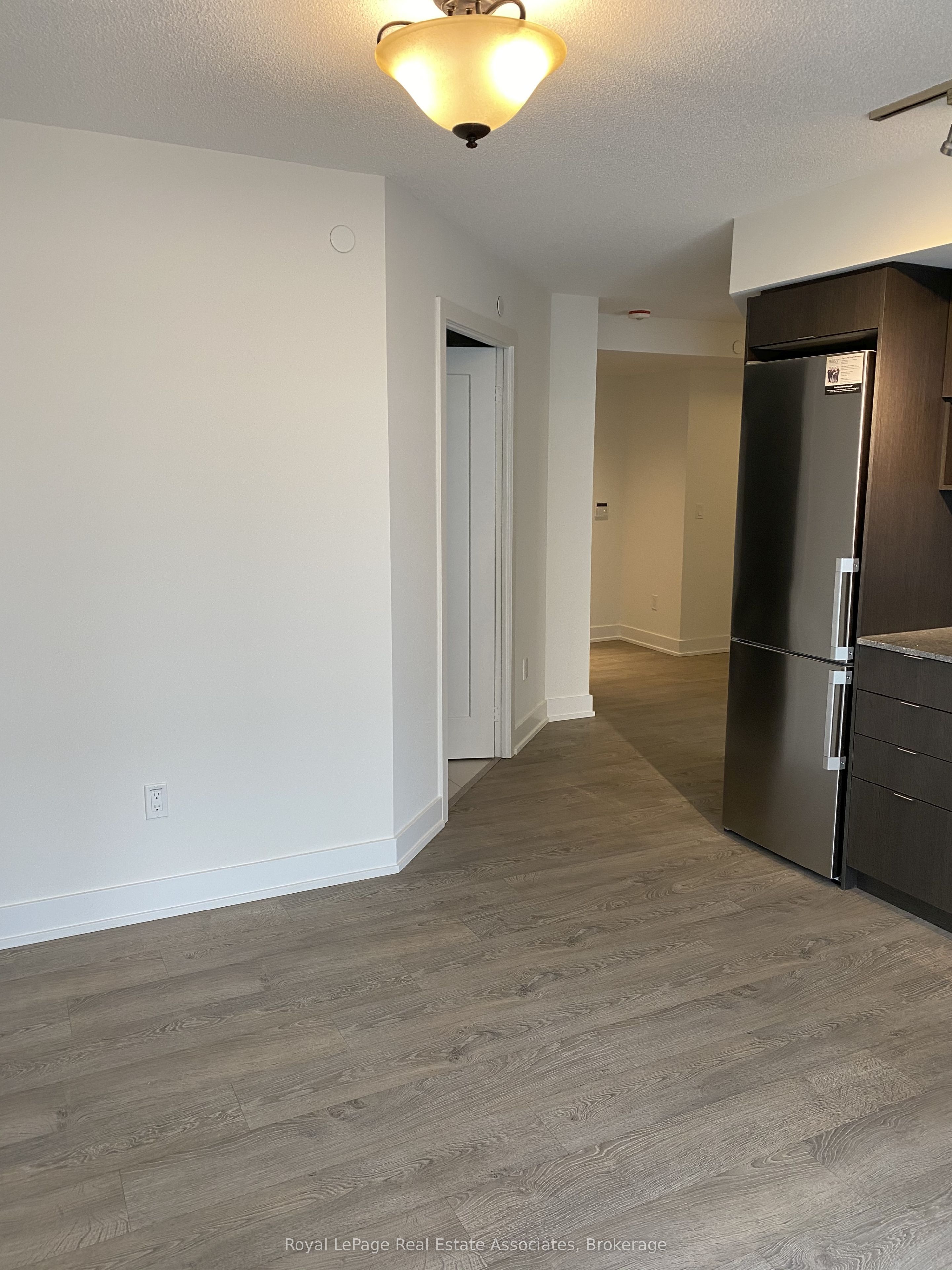 7 Mabelle Avenue 603 Property Photo 5
