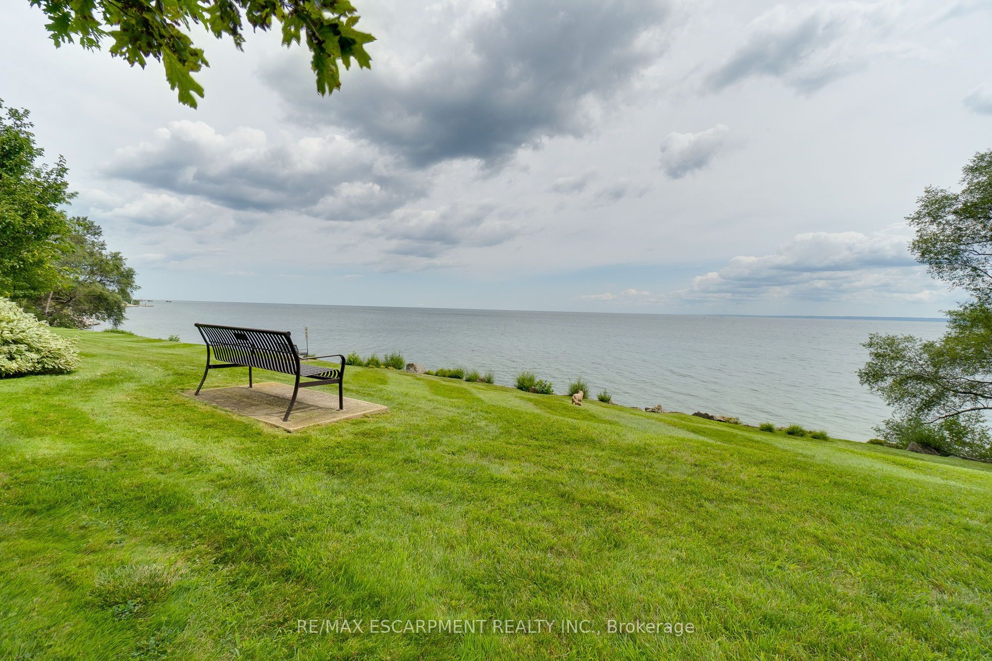 5250 Lakeshore Road 1207 Property Photo 42