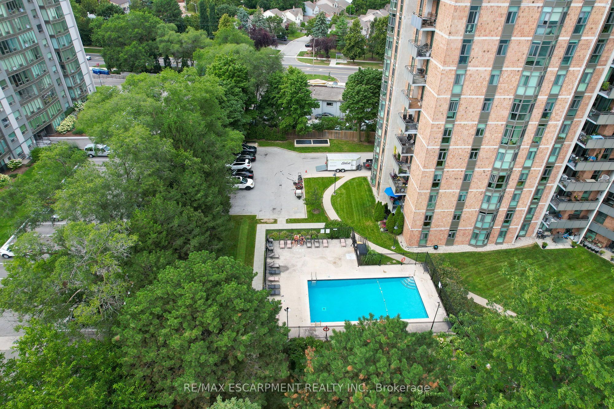 5250 Lakeshore Road 1207 Property Photo 45
