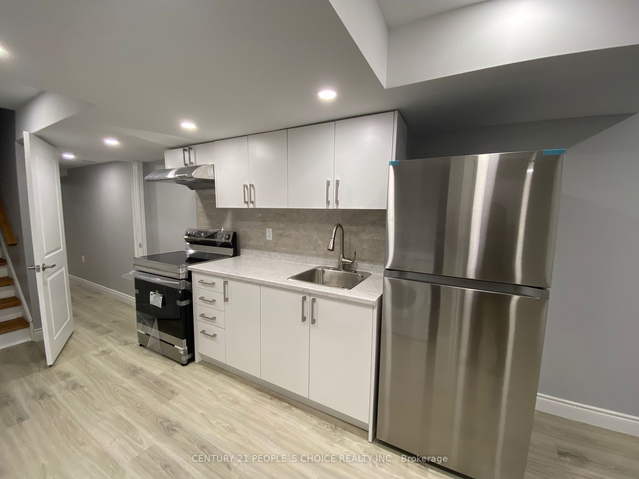 25 Traymore Street Property Photo 9