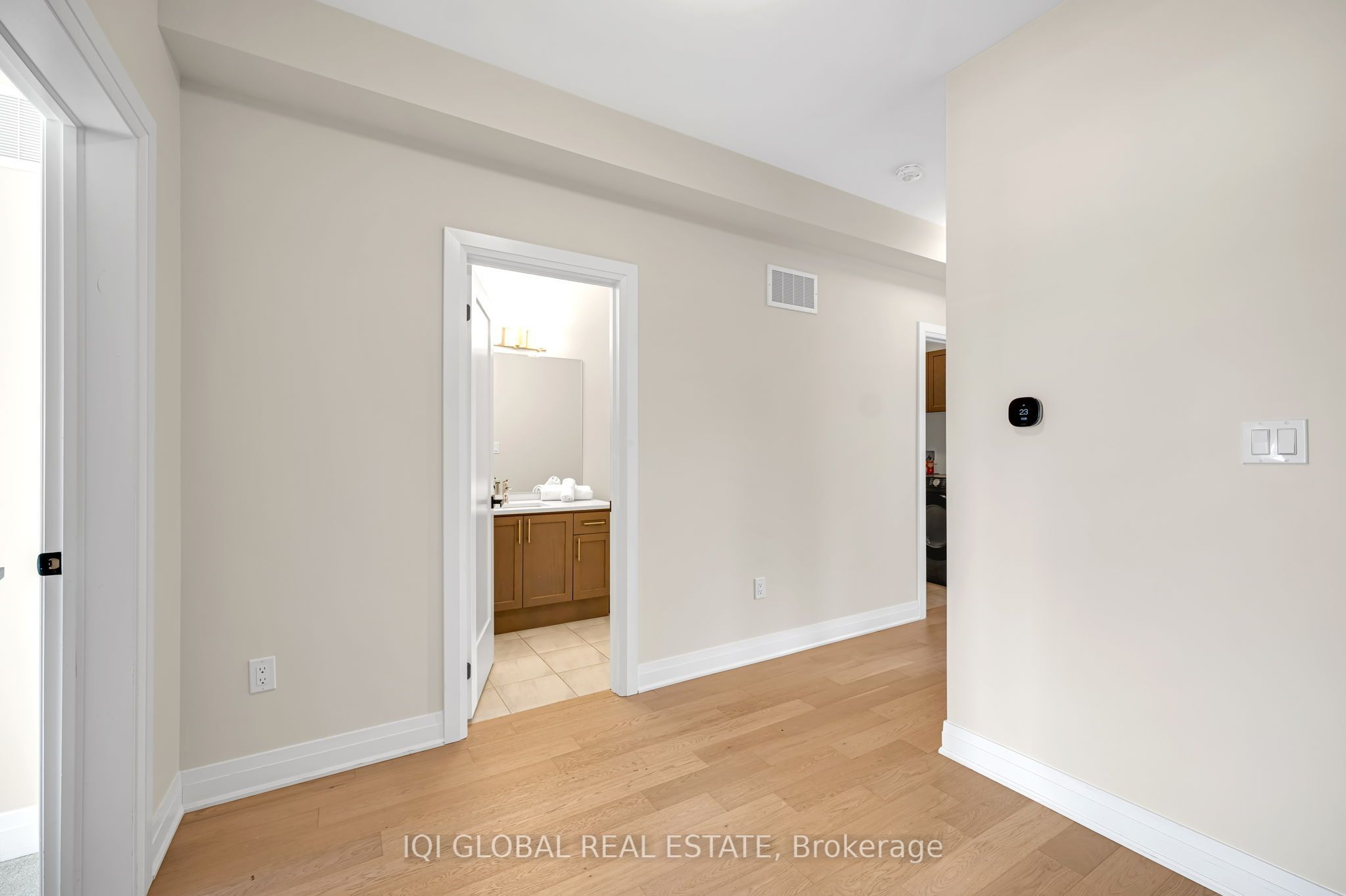 66 Settlers Road E Property Photo 12