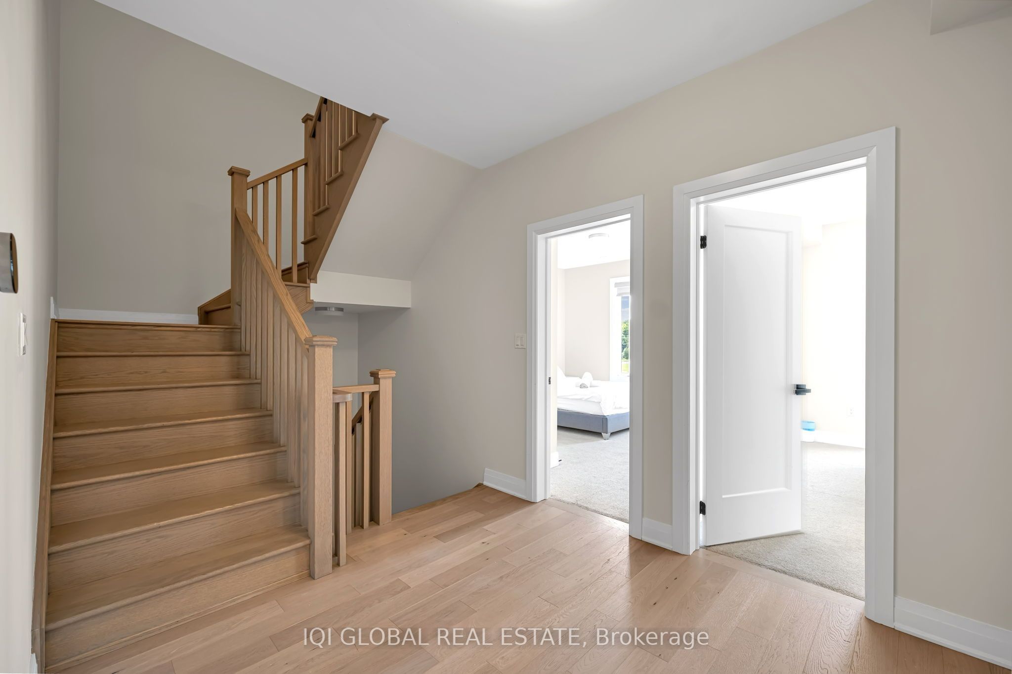 66 Settlers Road E Property Photo 18