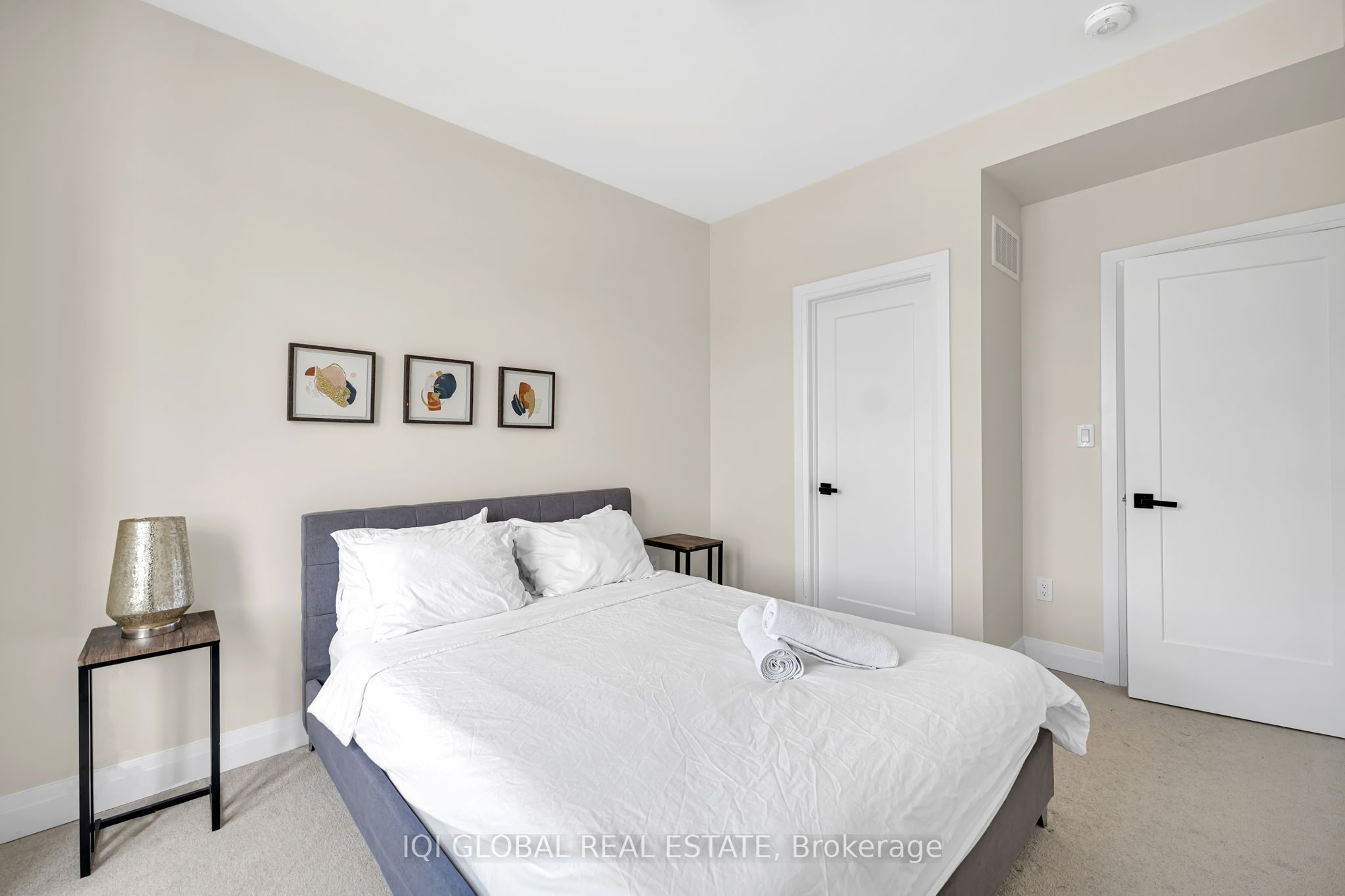 66 Settlers Road E Property Photo 23