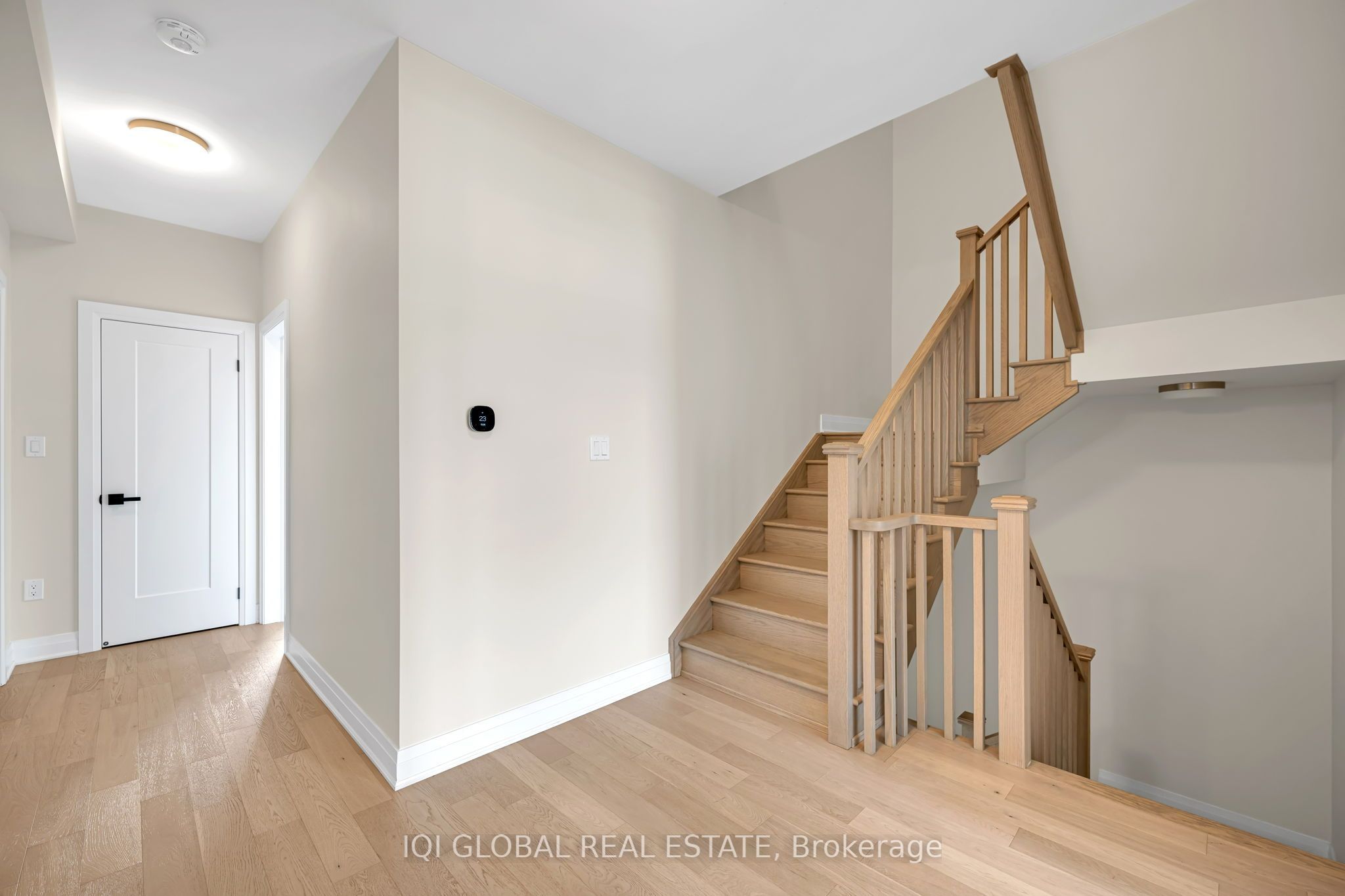 66 Settlers Road E Property Photo 26