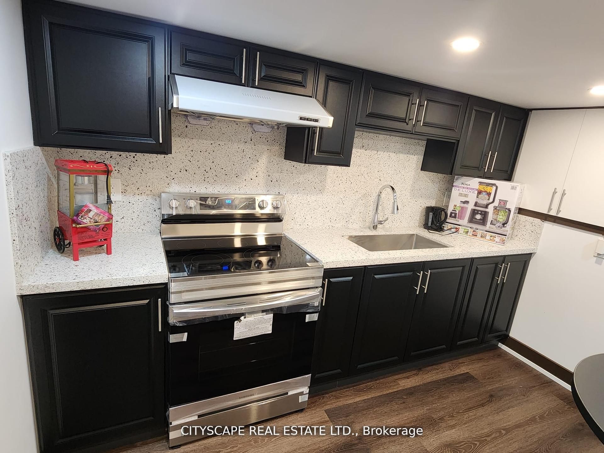 94 Unionville Crescent Property Photo 37