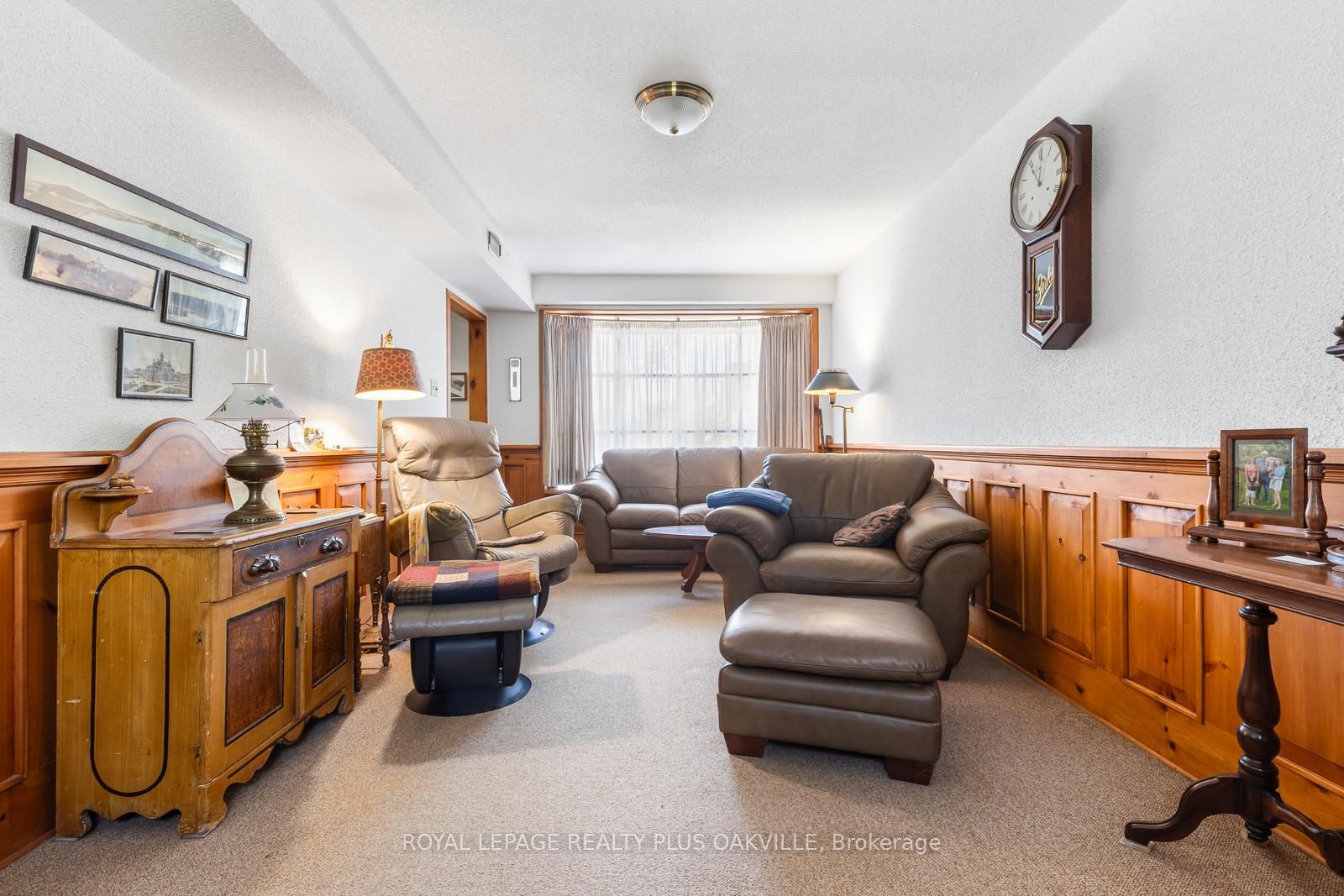 227 Sandwell Drive Property Photo 37