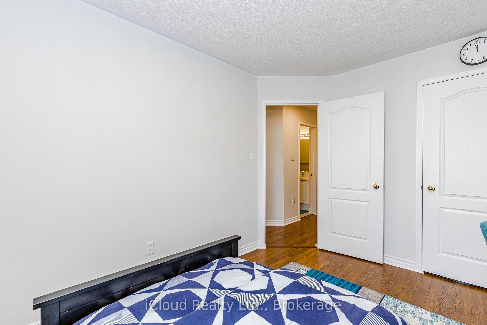 1279 Lamont Crescent Property Photo 34
