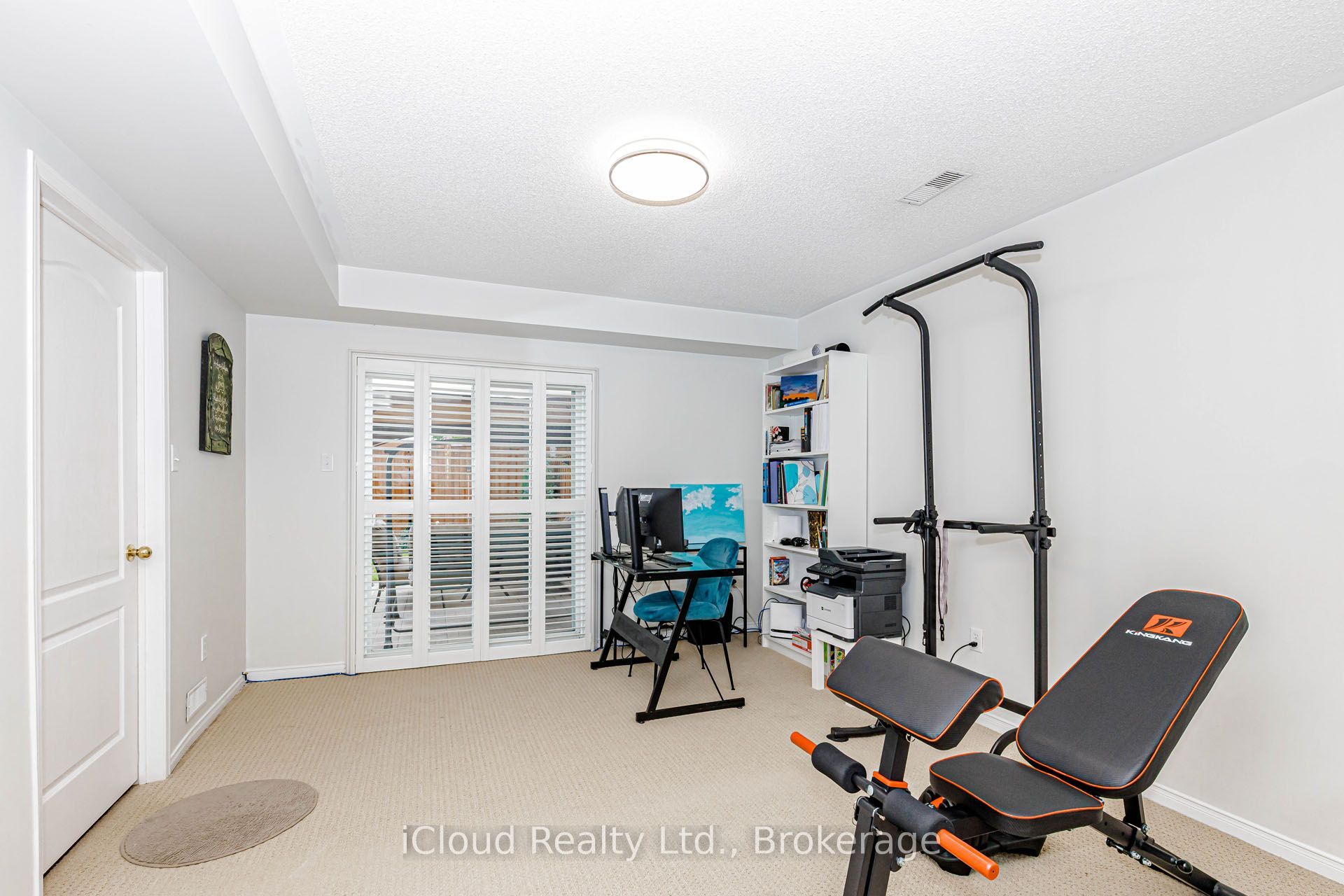 1279 Lamont Crescent Property Photo 41