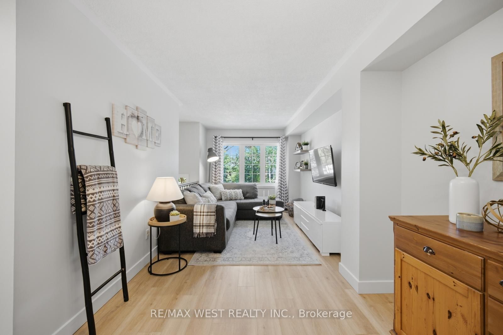 5 Spring Street 10 Property Photo 11