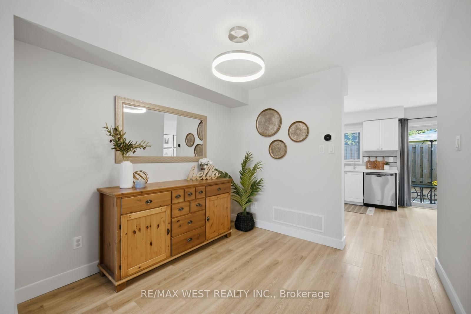 5 Spring Street 10 Property Photo 16