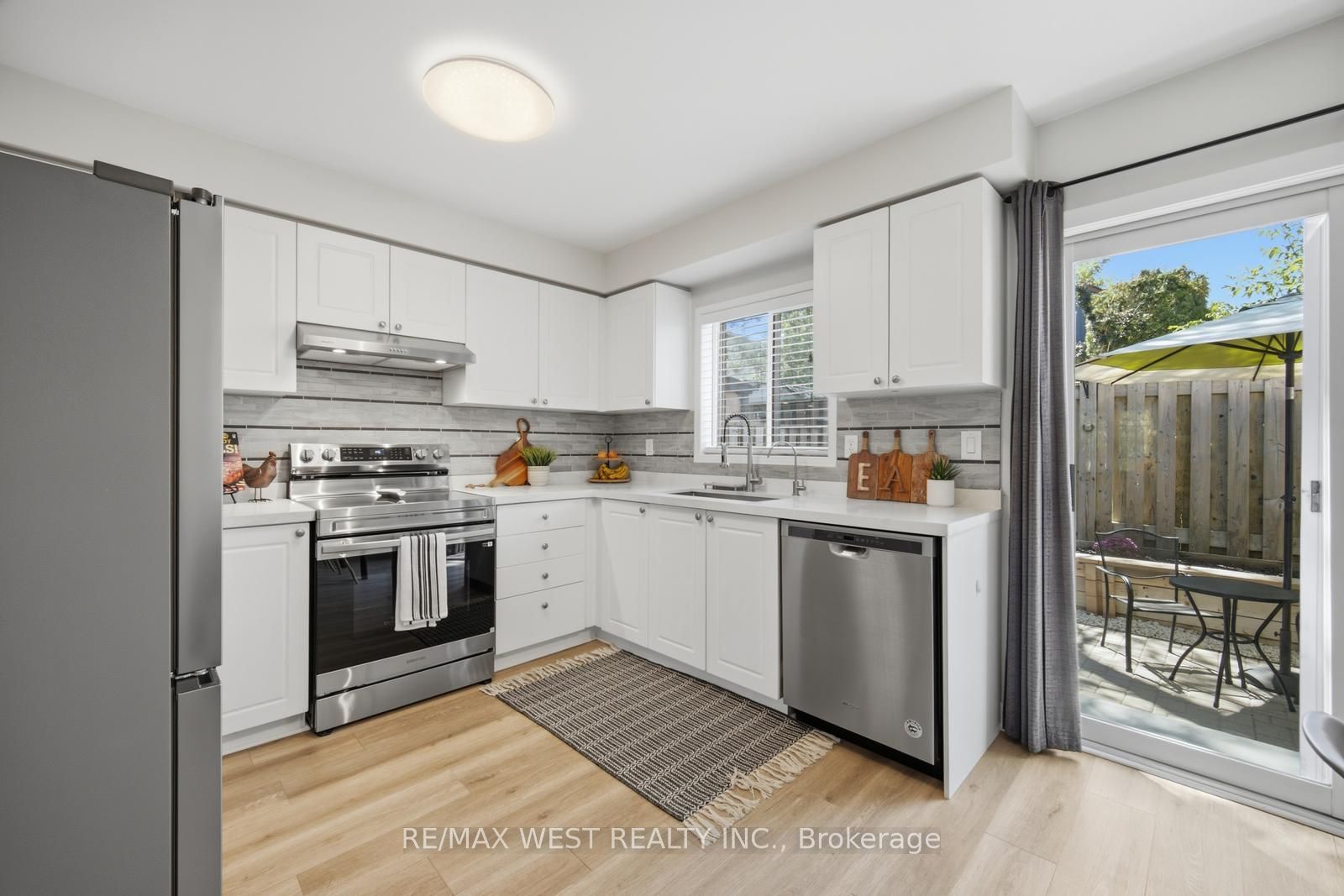 5 Spring Street 10 Property Photo 17