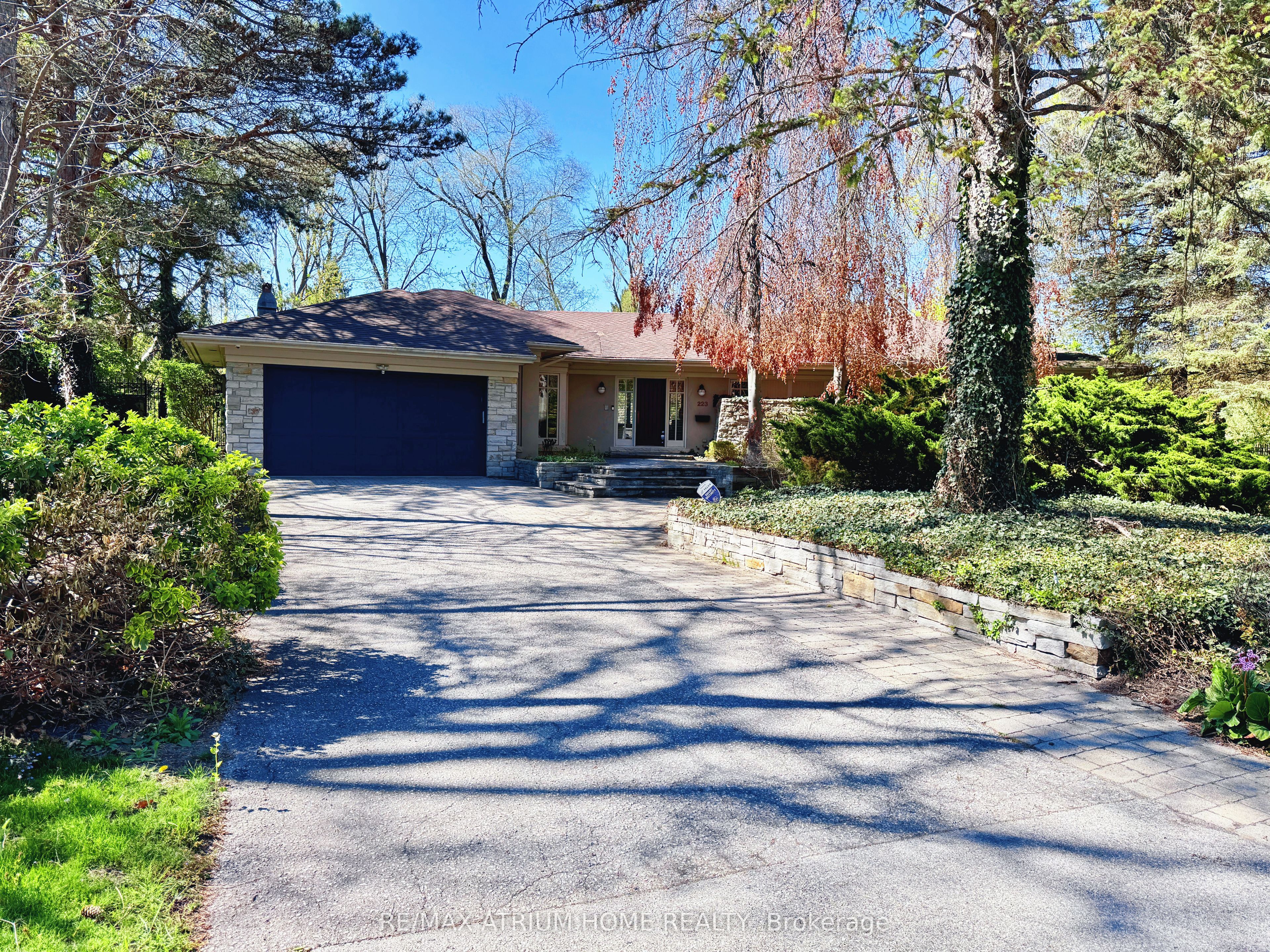223 Trelawn Avenue Property Photo 1